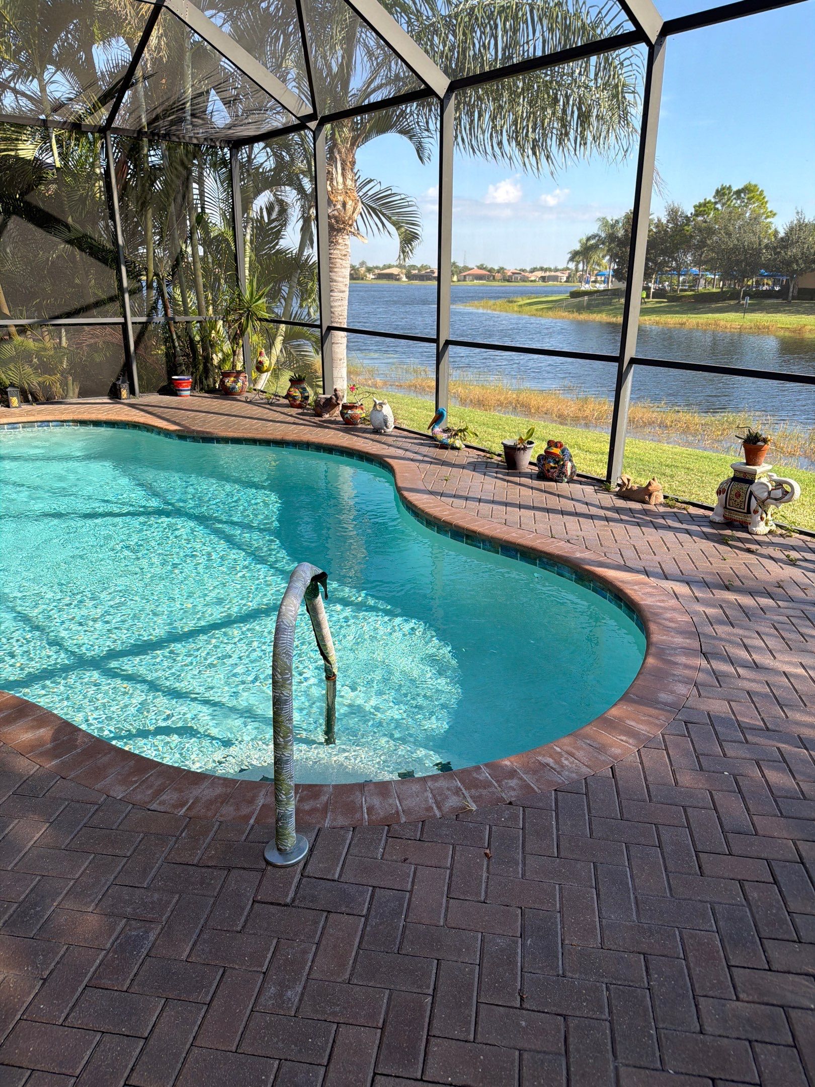 Valencia Lakes Paver Stripping and Sealing for Full Residential Property by Supreme Paver Experts