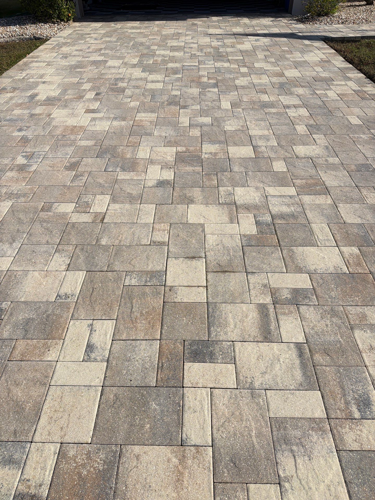 Professional Paver Sealing and Restoration in Sun City Center by Supreme Paver Experts