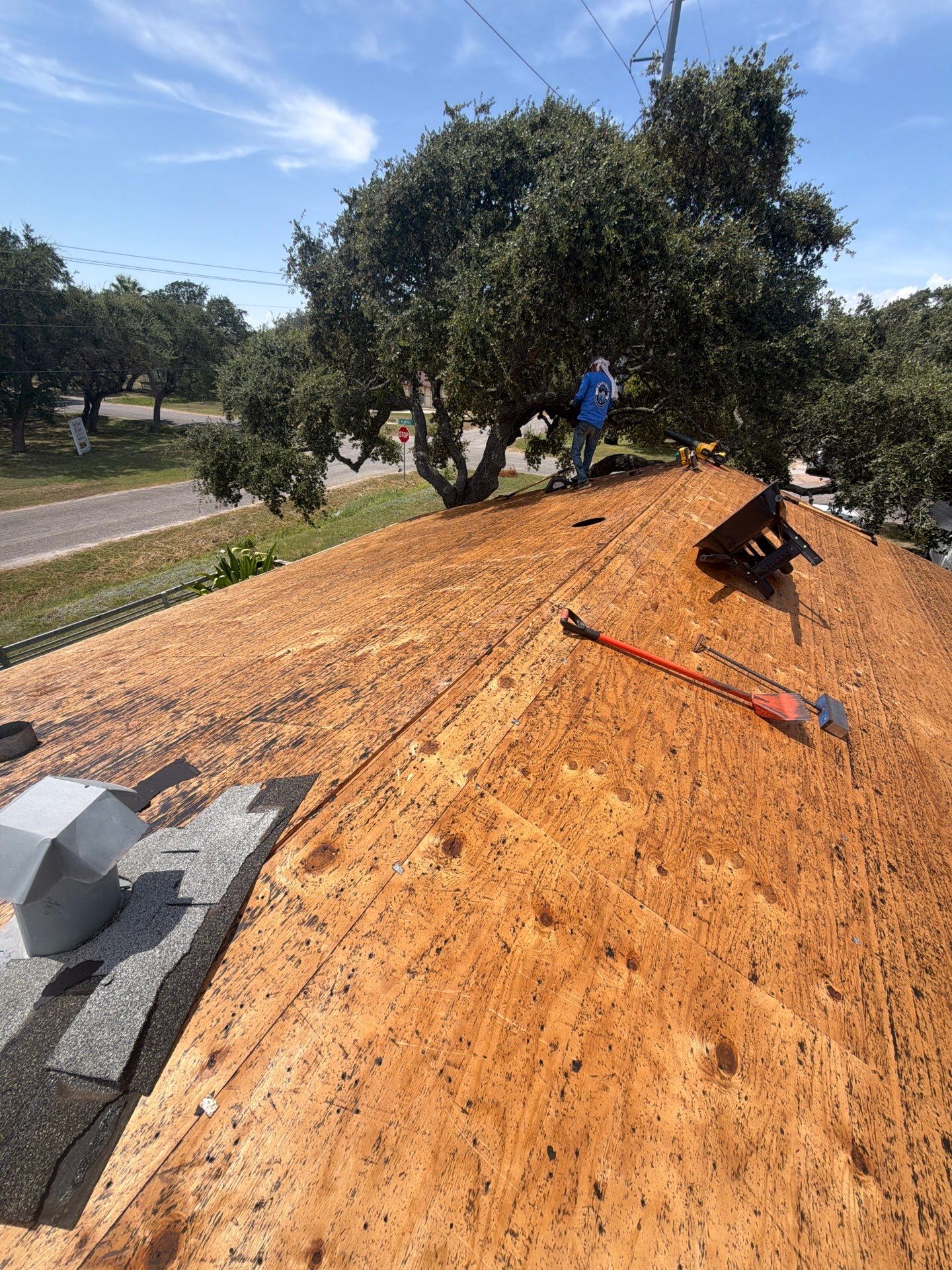 Aransas Pass Roof Replaced by Bayfront Roofing and Construction