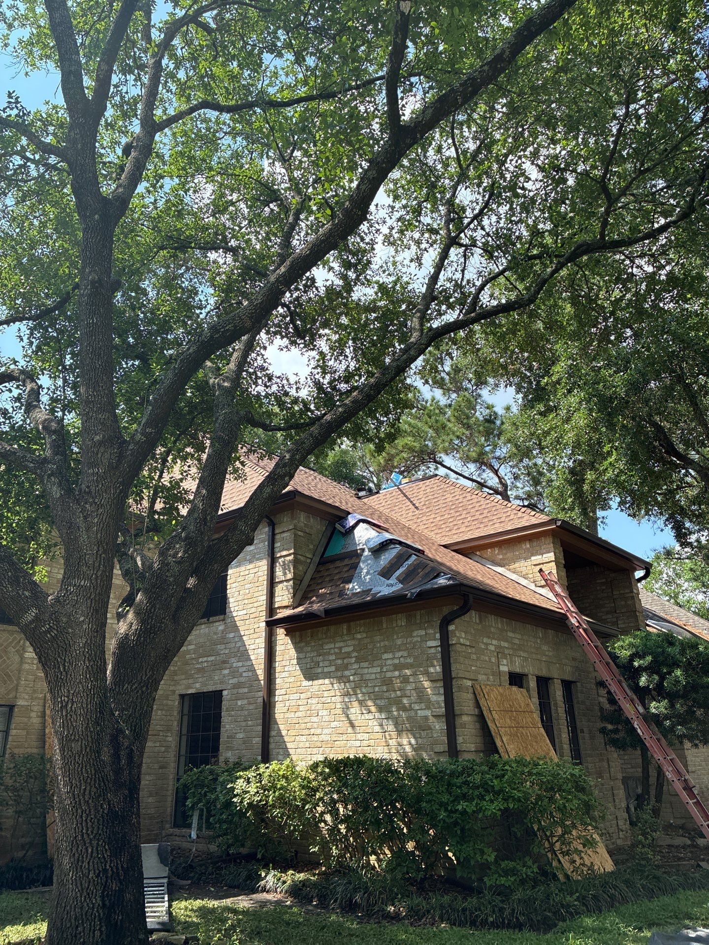 Roof Replacement in Memorial Northwest, Spring TX by Roof Repair Company