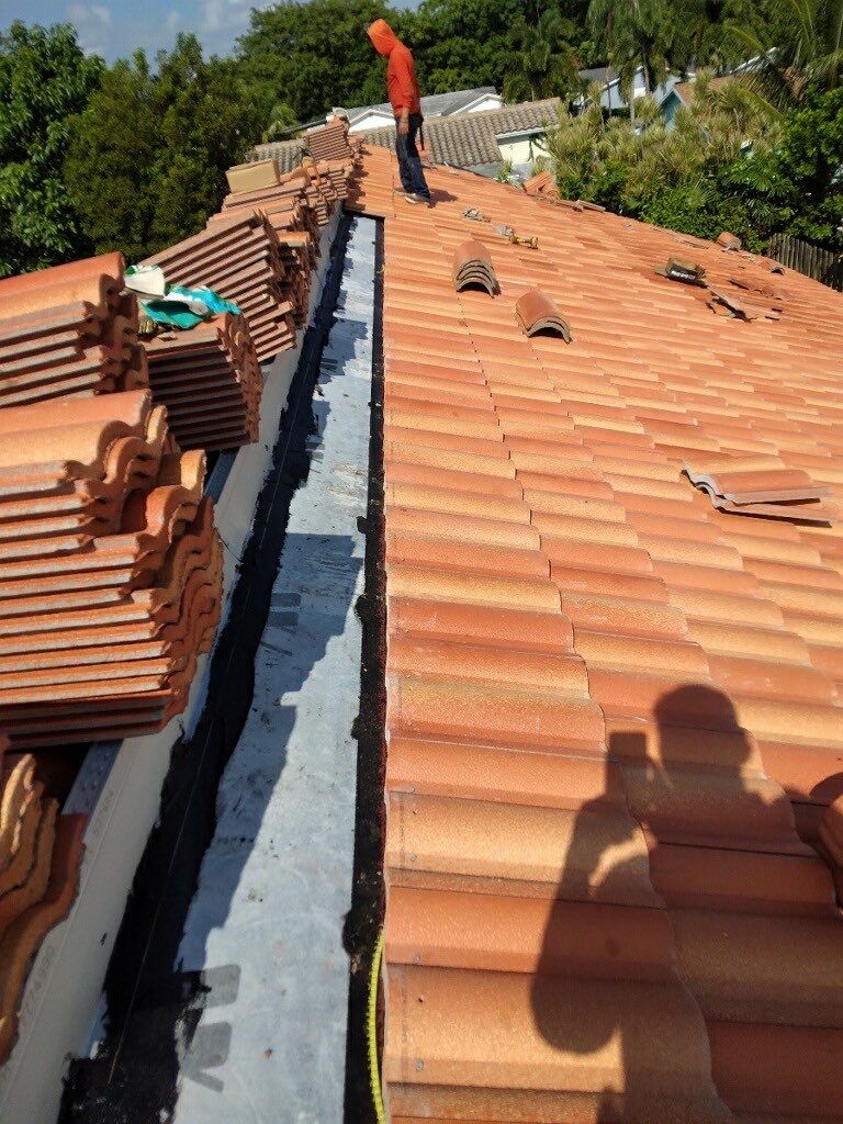 Tile Roof Repair in Boca Raton – Fast, Professional, and Honest Service by Aastro Roofing