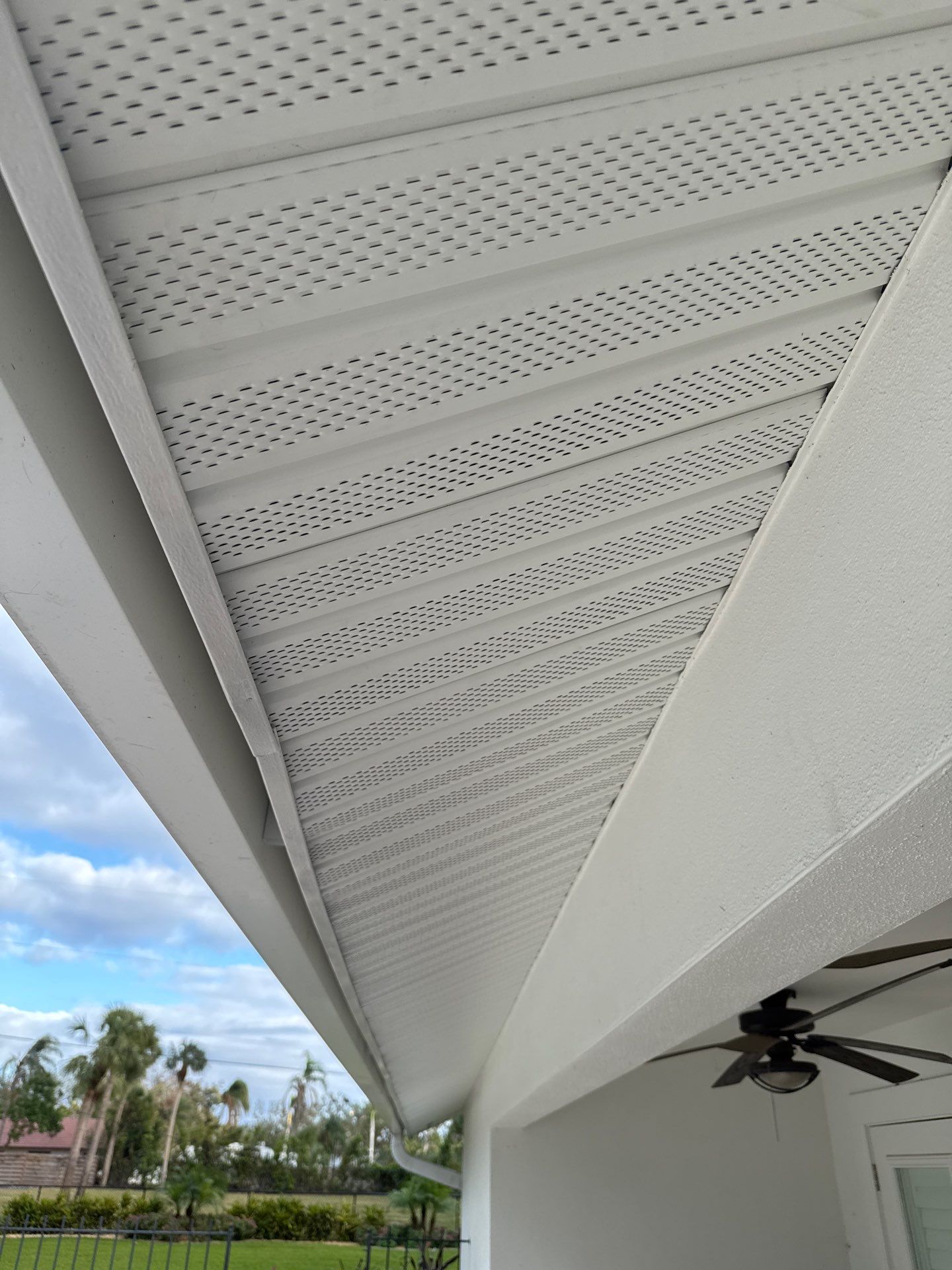 Seamless Gutters for Homes in Bradenton FL by Gutter Professors