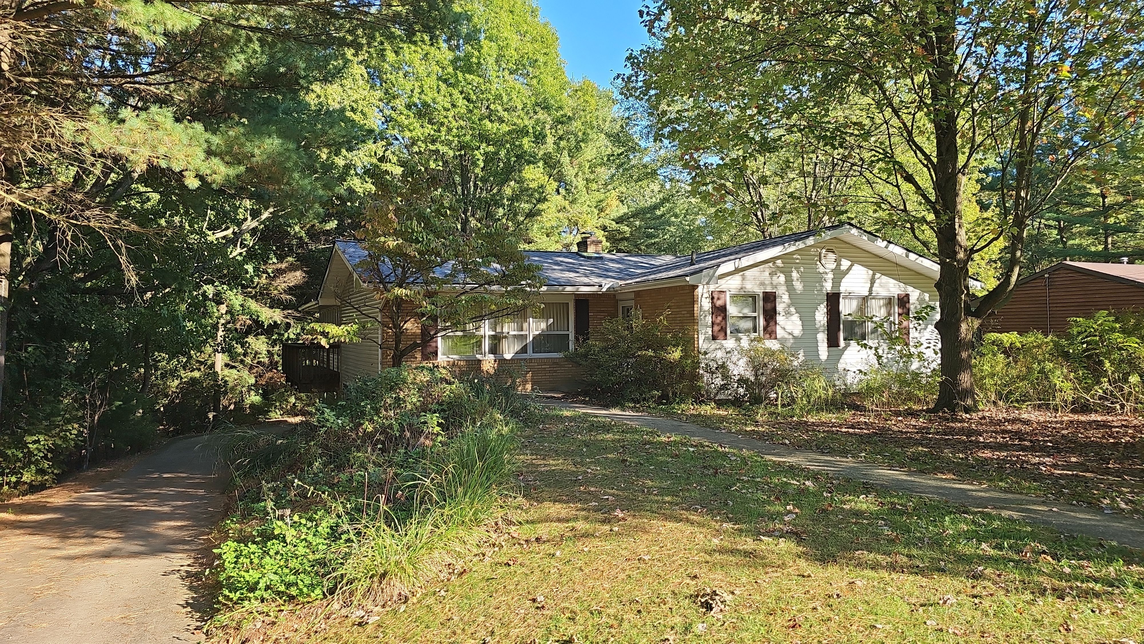 Atlas Pinnacle, Color, Coastal Granite, Drip Edge, Color, Black by Eagle Eye Roofing