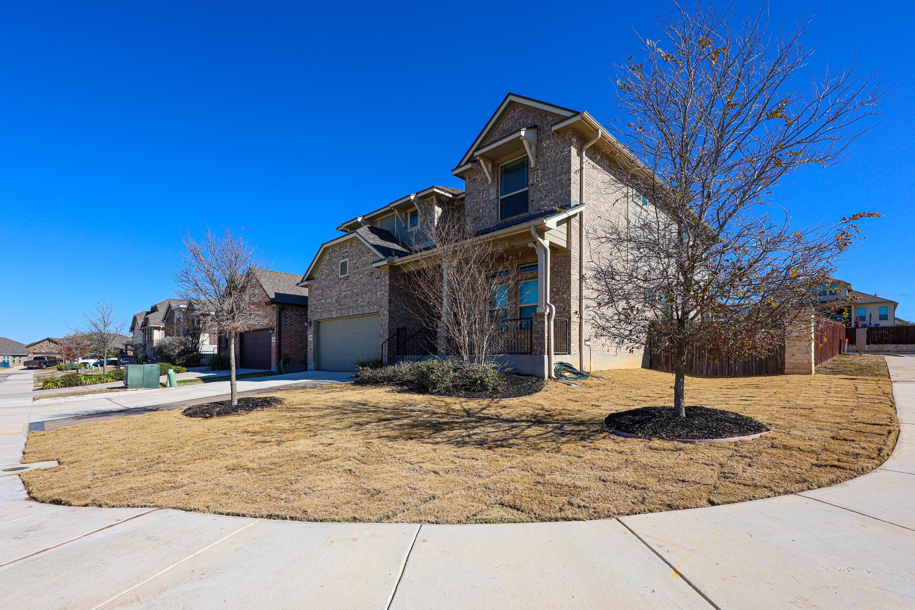 Wortham Oaks, San Antonio by Hole In One Lawns, LLC