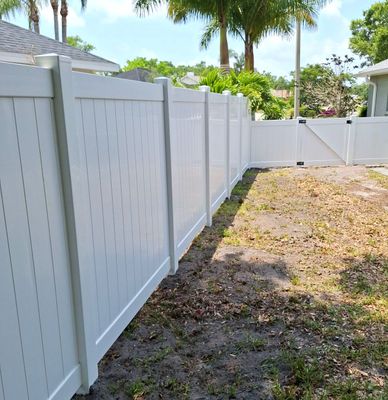 Vinyl Fence Installation using 6Ft White Vinyl Privacy Fence