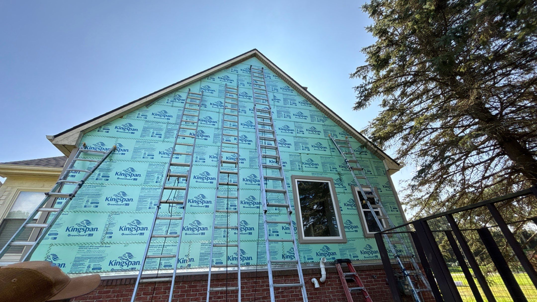Siding Replacement using Alside S7 Cedar Mill Grain Pebble by 180 Contractors