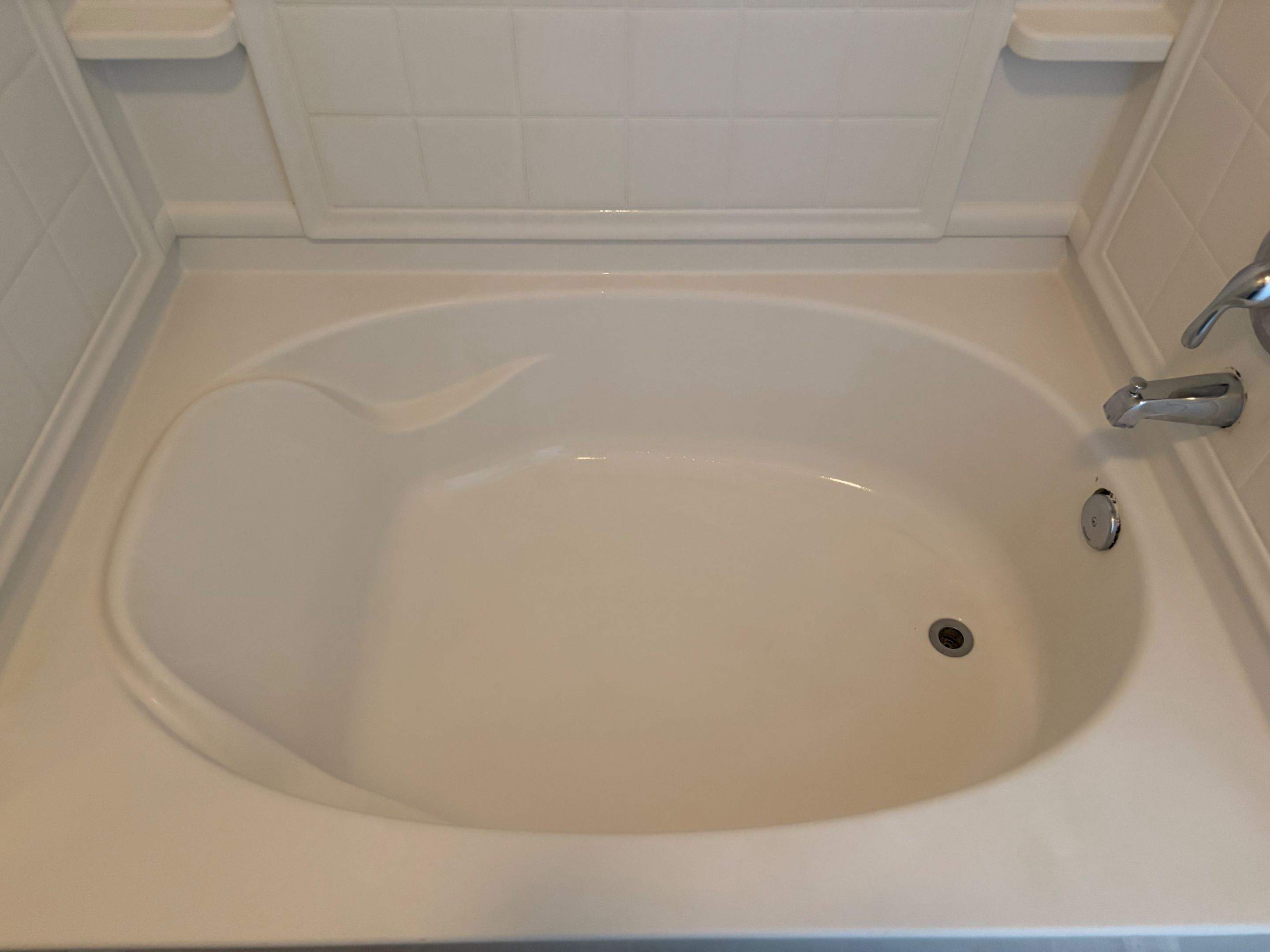 Bathtub Refinishing by Surface Experts - Cypress / North Katy