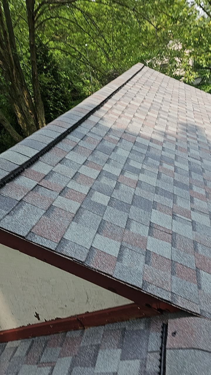 ATLAS PINNACLE HP W/SCOTCHGARD COLOR: SUMMER STORM  by Eagle Eye Roofing