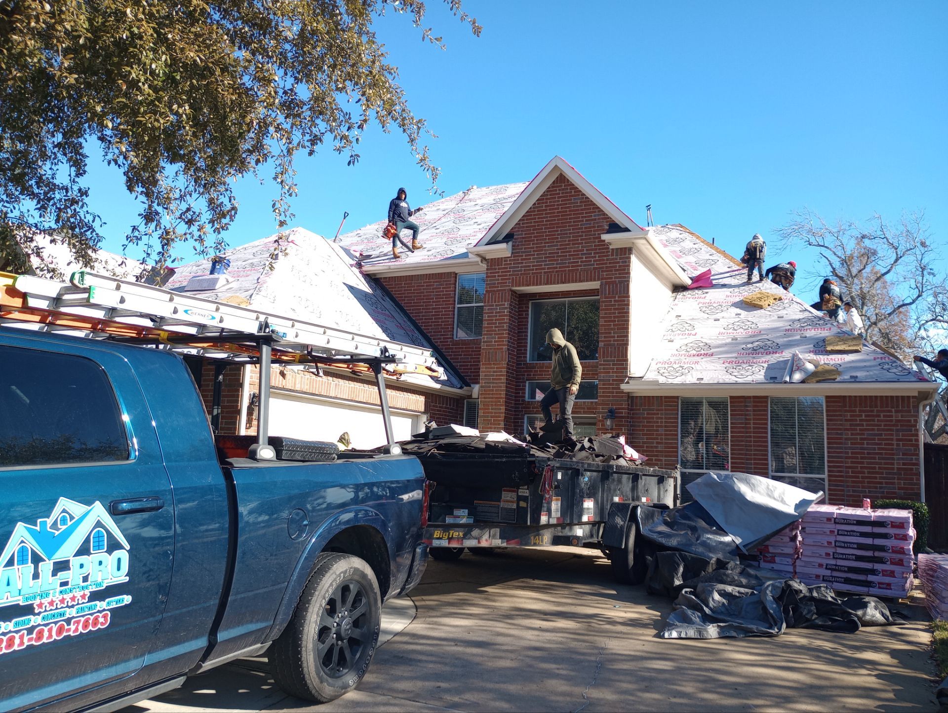 Residential Roofing Installation using Owen's Corning Duration (Lifetime) Shingles by Roof Repair Company