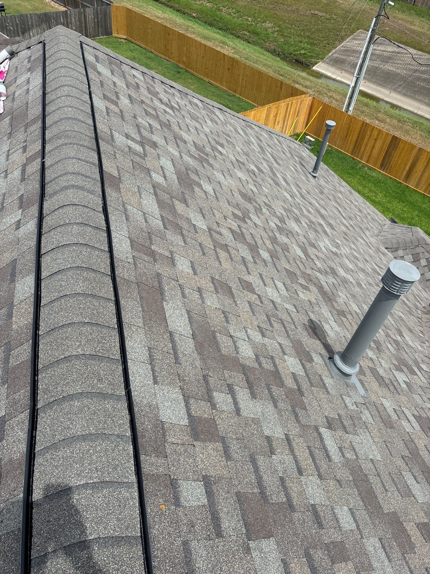Residential Roofing Installation using Owen's Corning Duration (Lifetime) Shingles by Roof Repair Company
