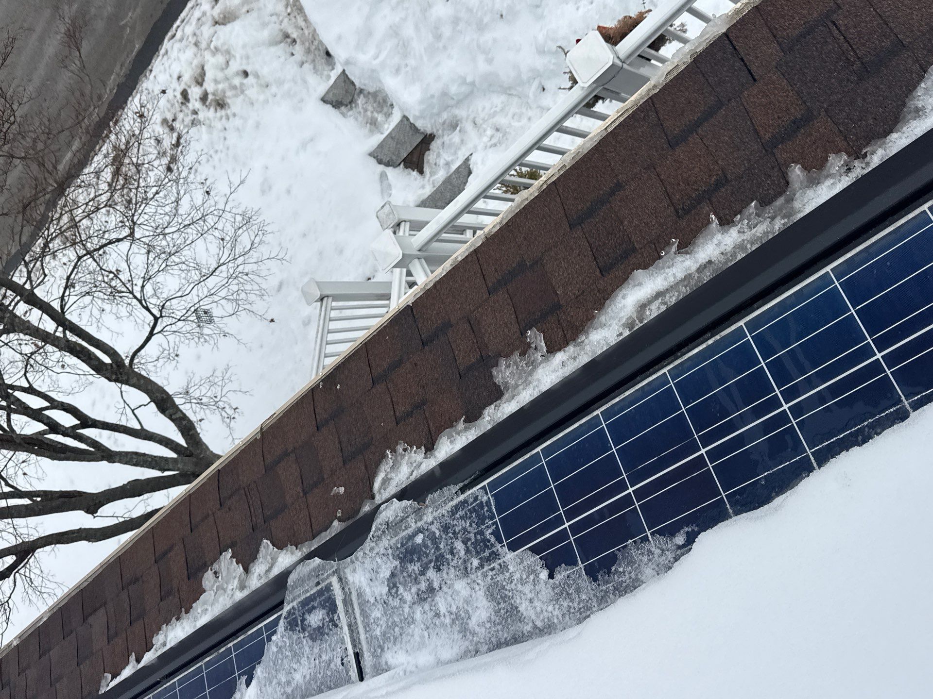 Ice Dam Removal & Snow Removal in Woburn, MA by Mighty Dog Roofing of Greater Middlesex County