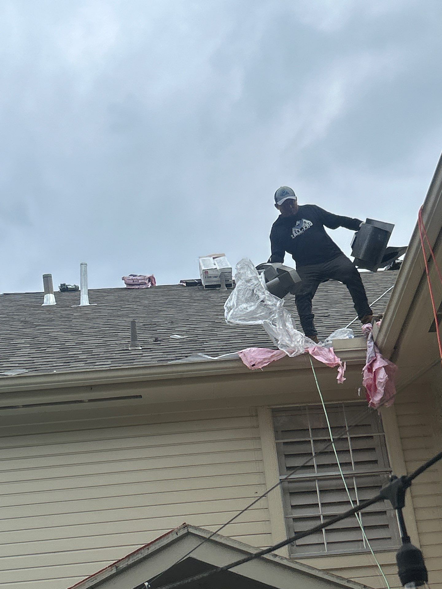 Residential Roofing Installation using Owen's Corning Duration (Lifetime) Shingles by Roof Repair Company