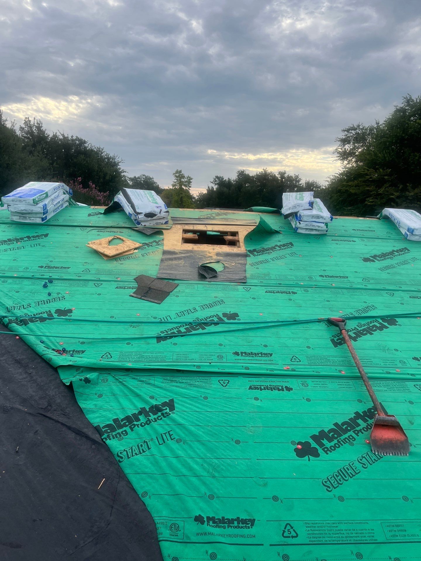 Roof and Gutters  by Berry Good Roofing 