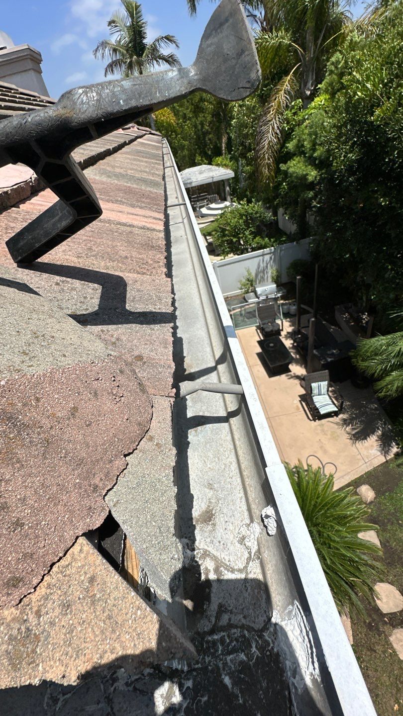 Gutter cleaning in Irvine, CA by Property Cleaning Experts, LLC
