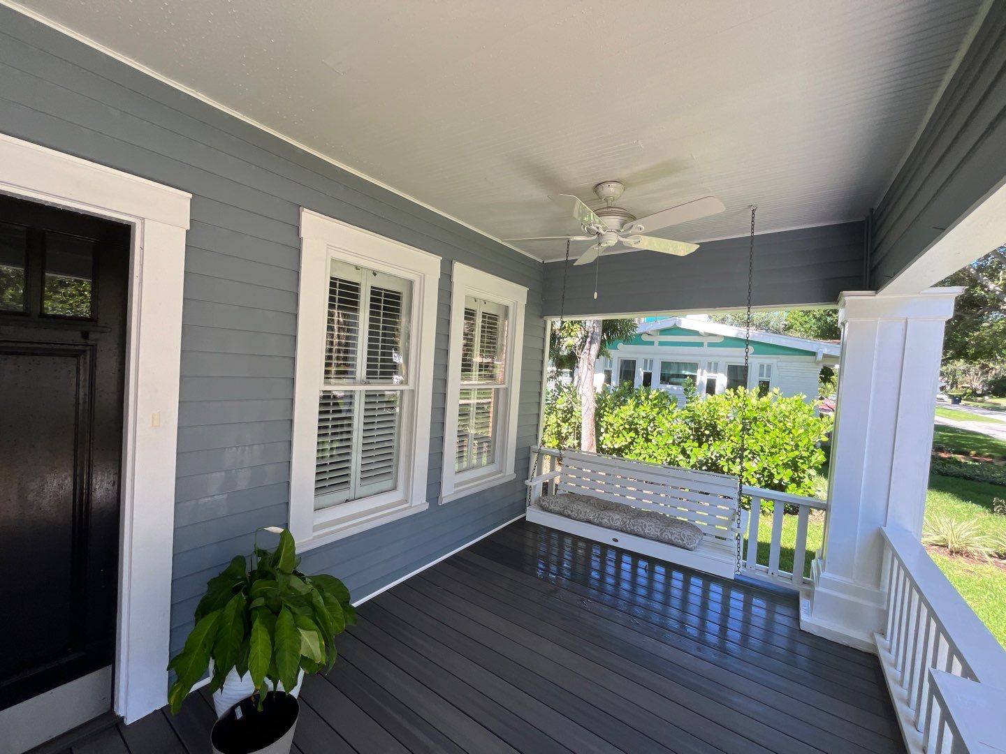 Harbor View Bungalow by Bayshore Exteriors