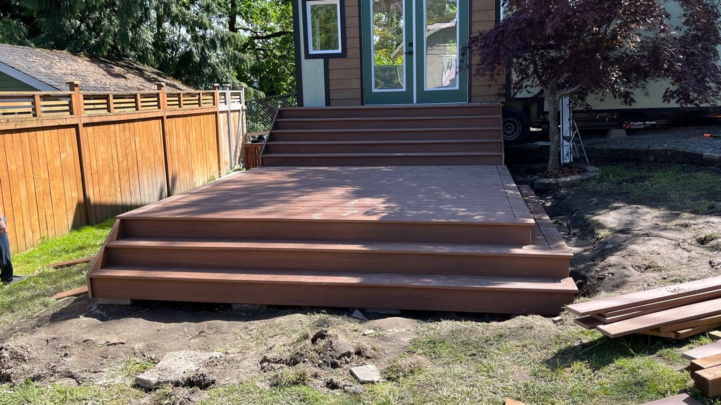 Seattle Decking by Alki deck builders 