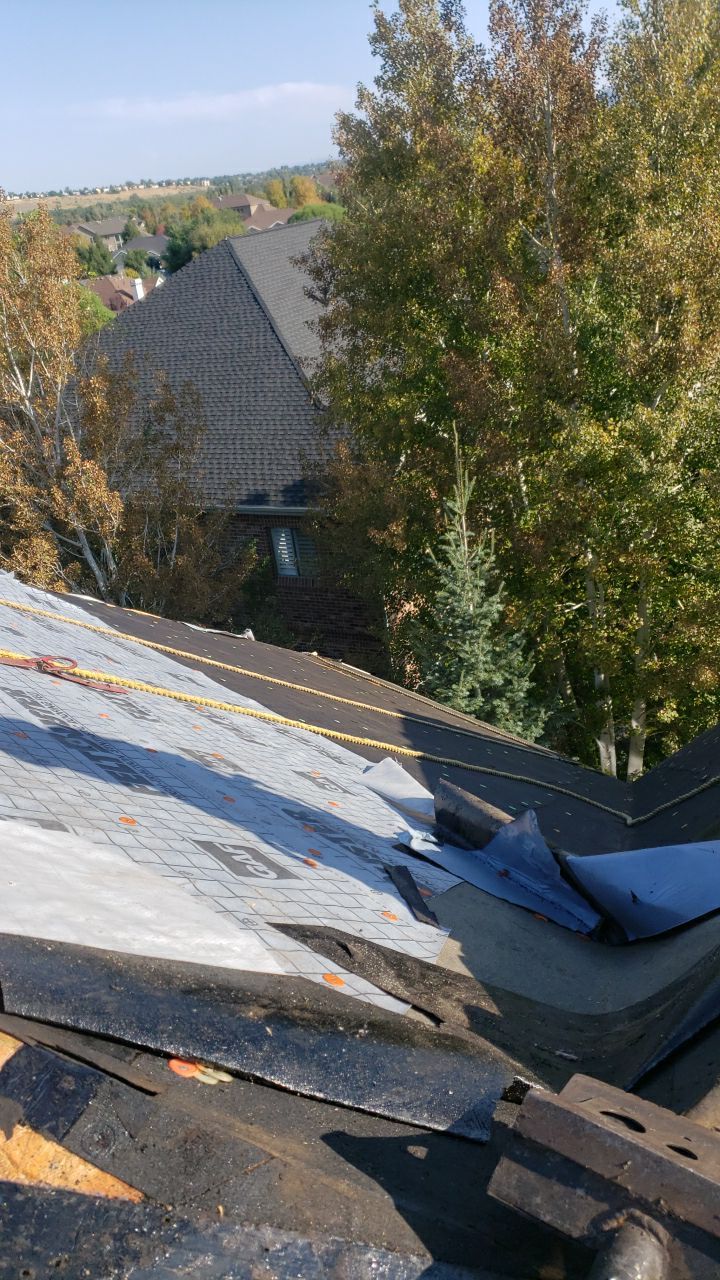 Residential Roofing Installation using GAF Glenwood Premium Shingle by The Roof Doctor
