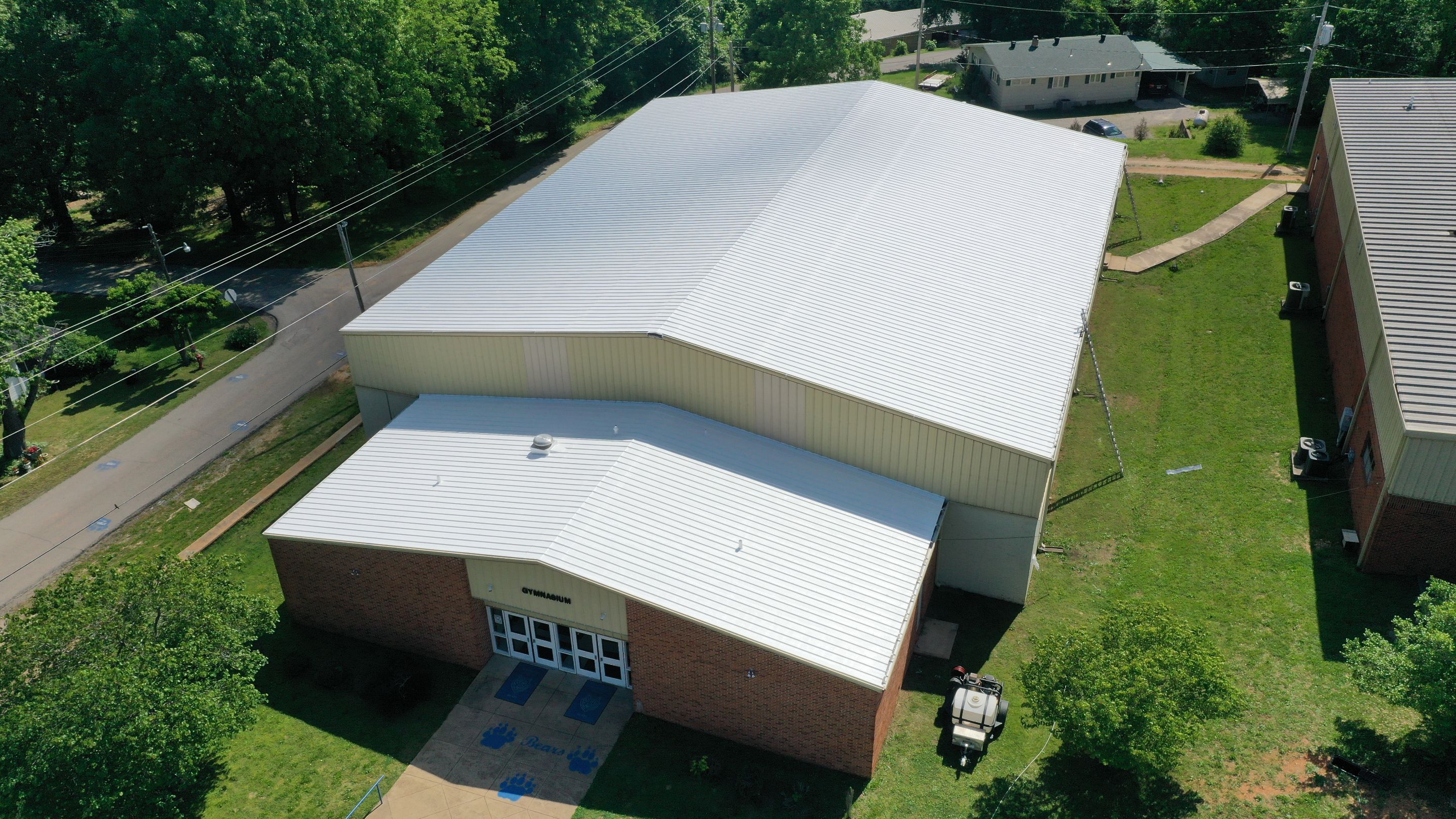 Mammoth Springs Gymnasium by Hostetler Roofing