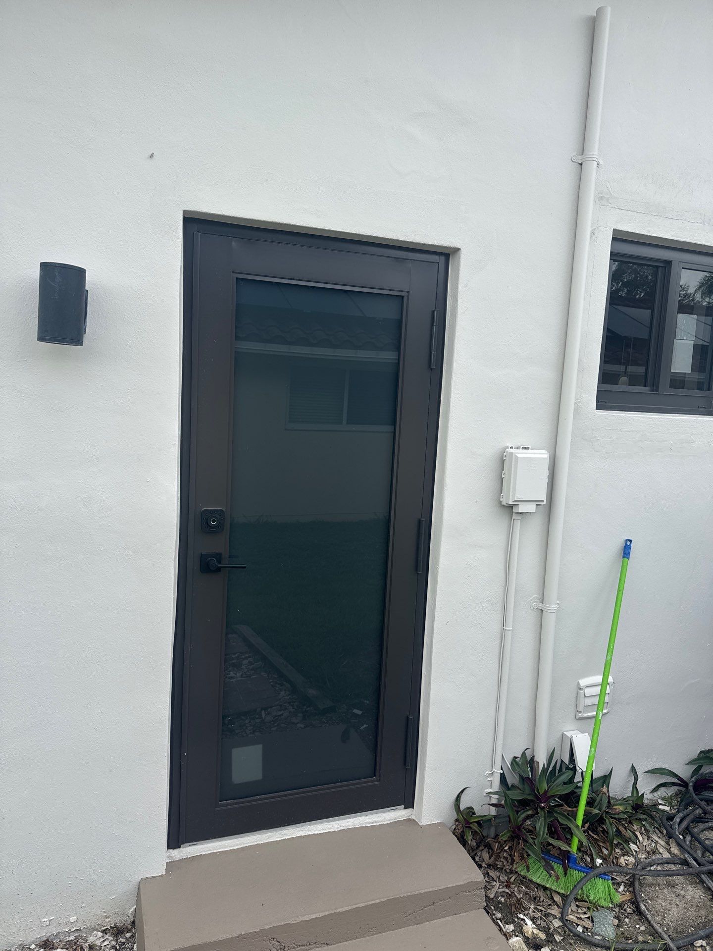 Replacement of Windows and Doors in Hollywood by ASP SuperHome