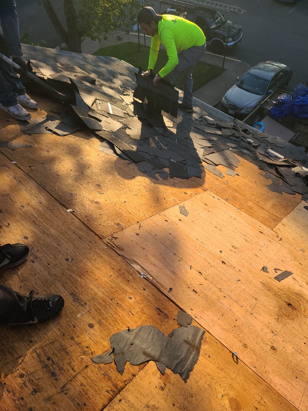 Woodbridge: Residential Roof Replacement with CertainTeed Landmark Shingles in Charcoal Black by RM Banning, Inc.