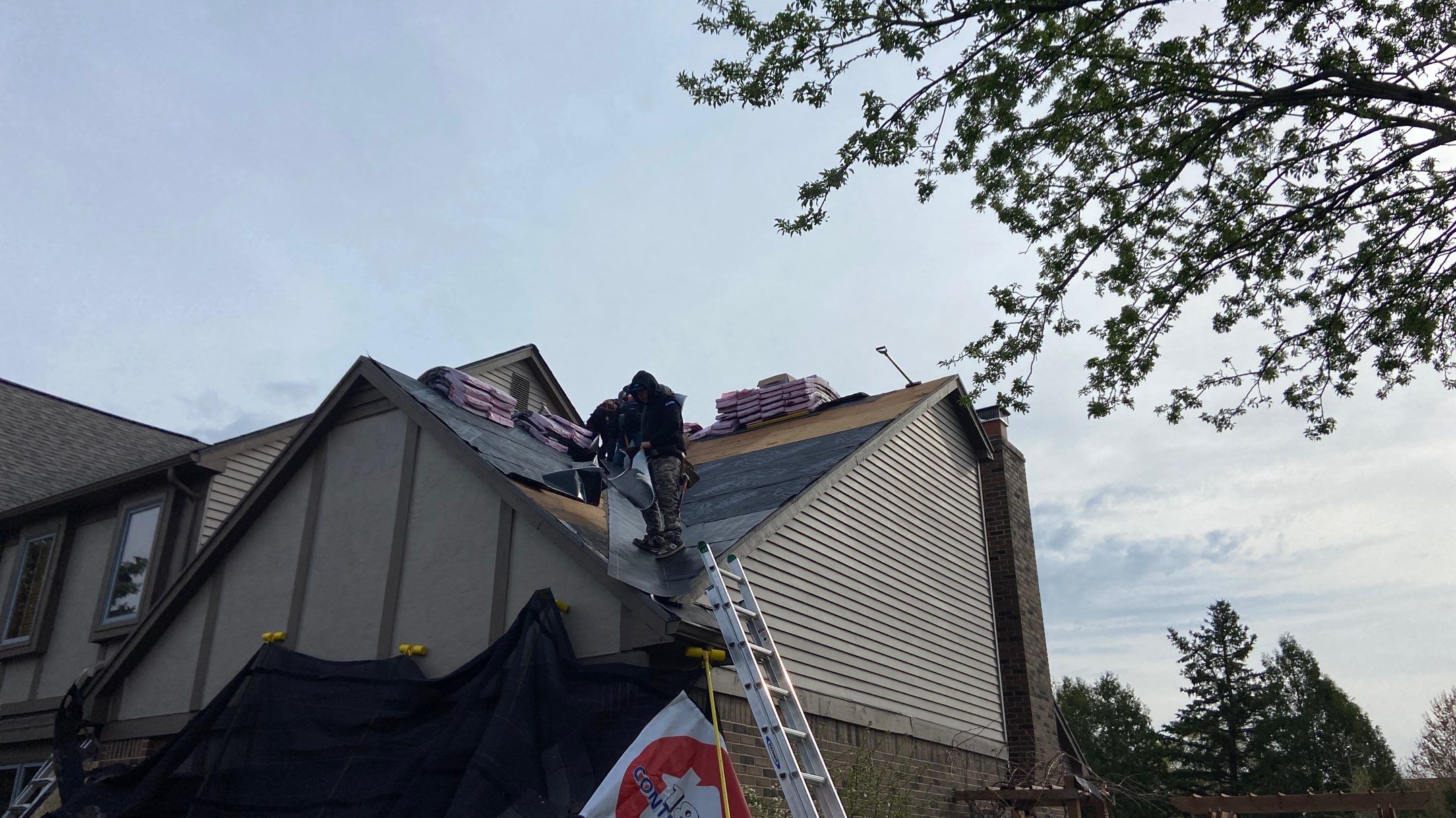 Roof Replacement using CertainTeed Landmark by 180 Contractors