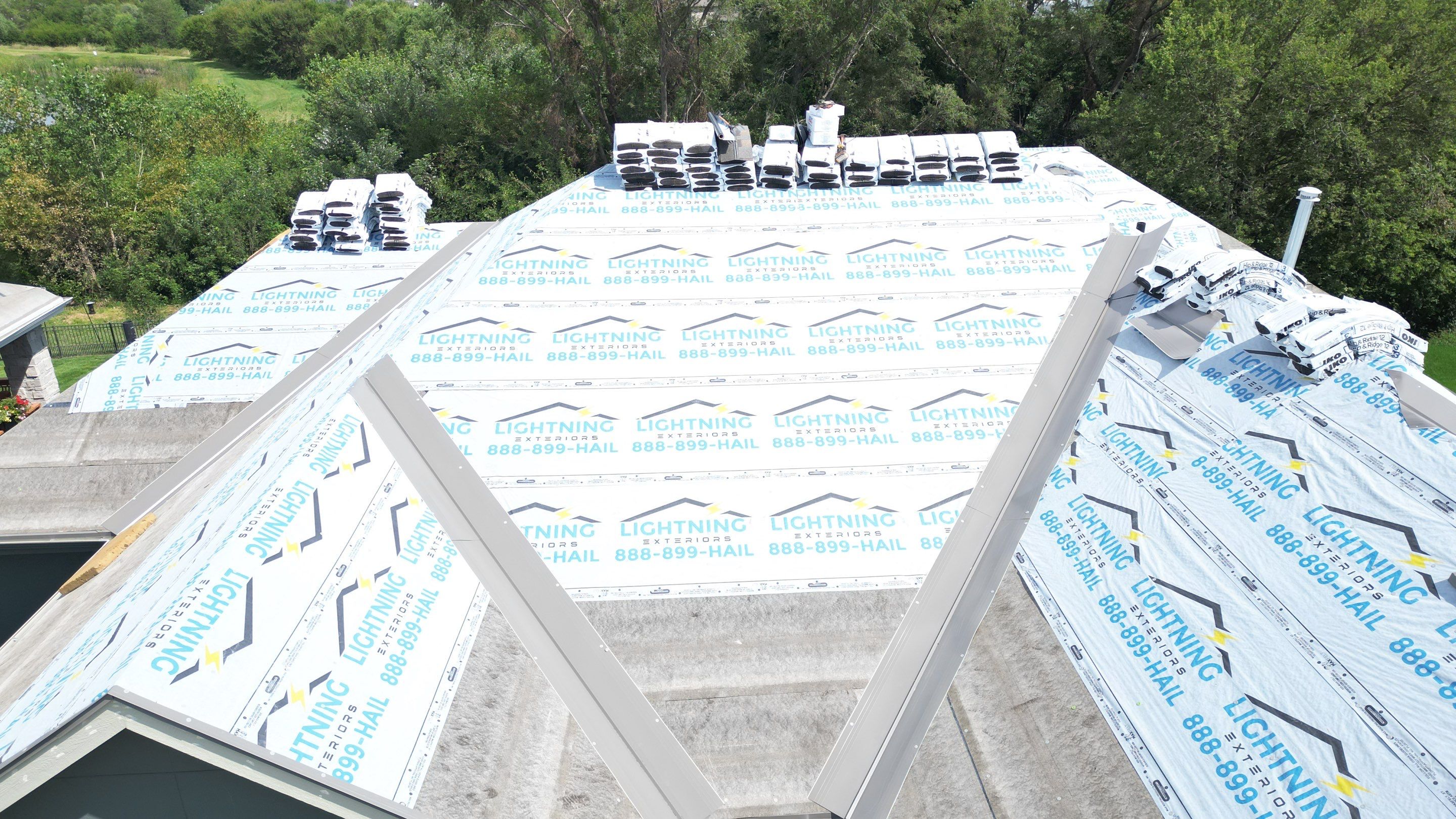 Residential Roofing Installation using IKO Nordic Cornerstone Impact Resistant Class 4 by Lightning Exteriors