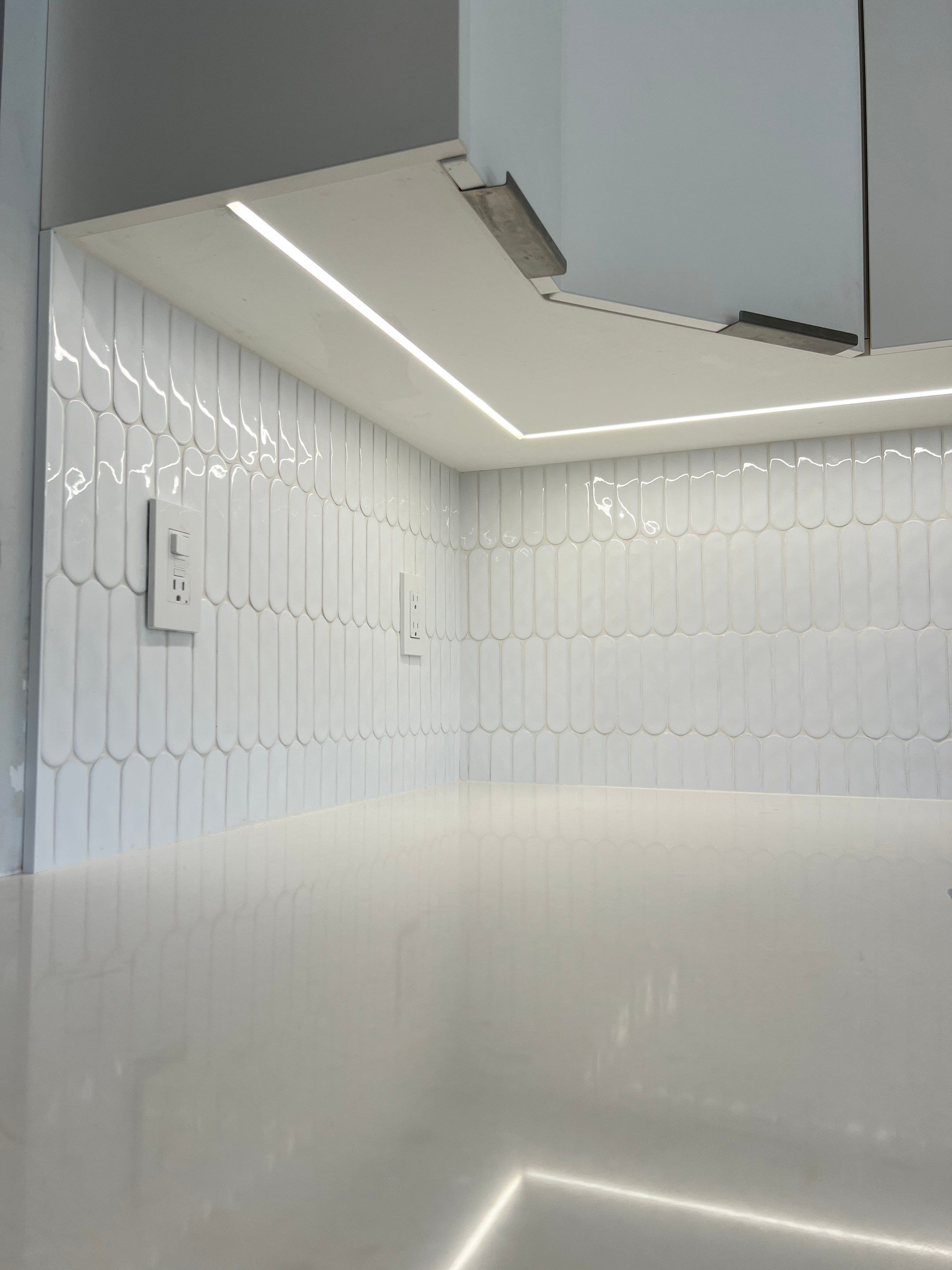 Backsplash in Victoria Park by Broward Tile Guys