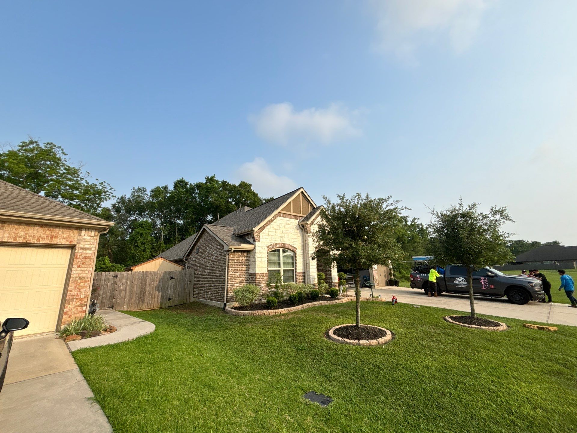 Residential Roofing Installation using Owen's Corning Duration (Lifetime) Shingles by Roof Repair Company