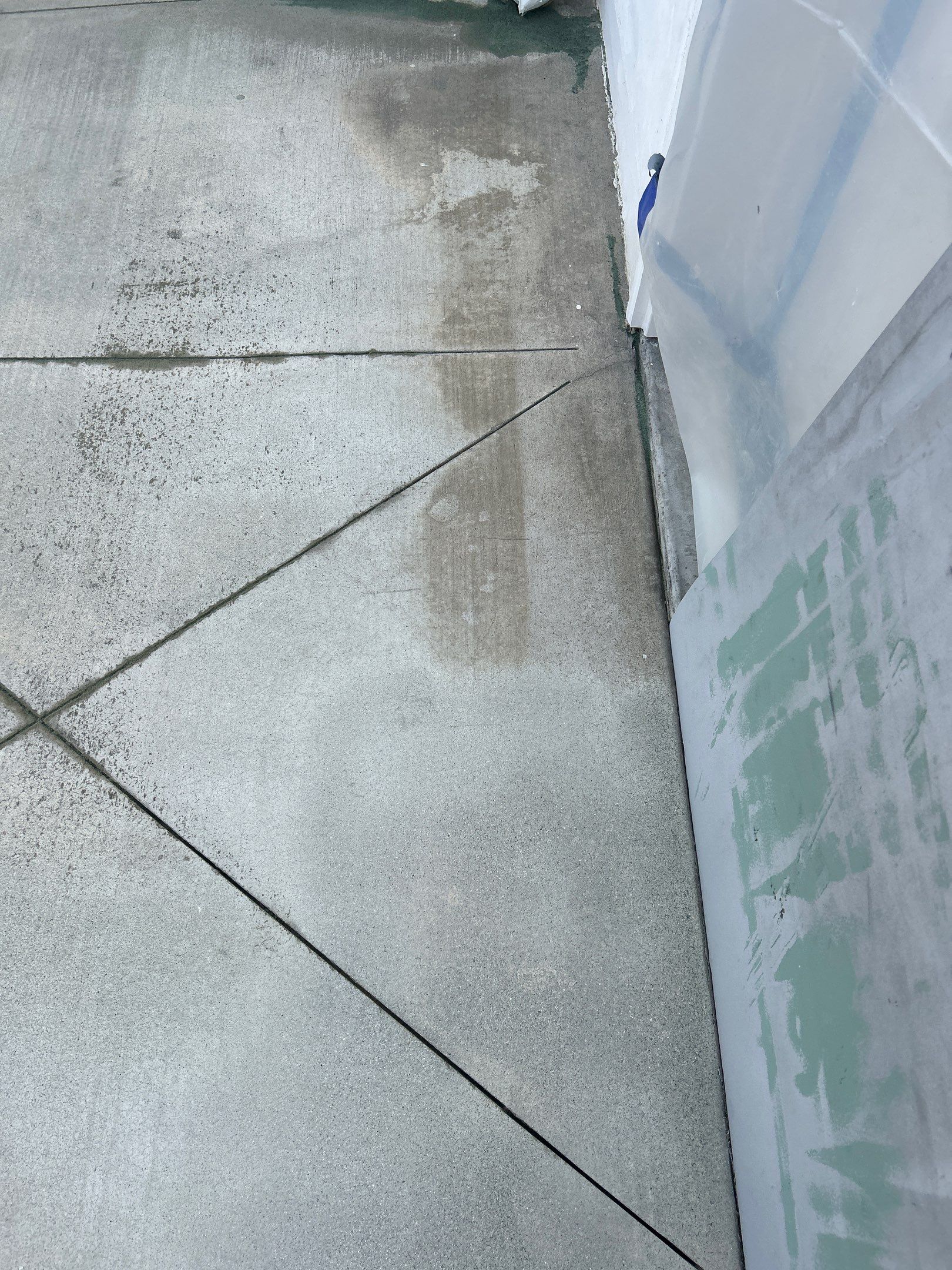 Sandblasting & Sealing Concrete Driveway In Long Beach, CA by La Power Washing Inc