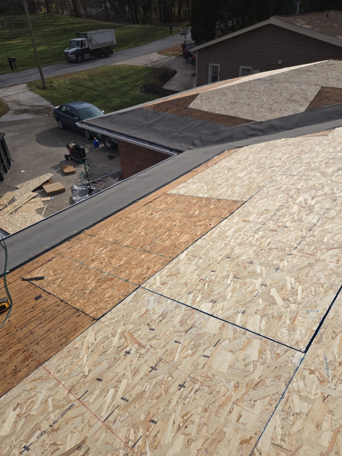 Dave F: Atlas Pinnacle, Color, Coastal Granite, Drip Edge, Color, Black by Eagle Eye Roofing