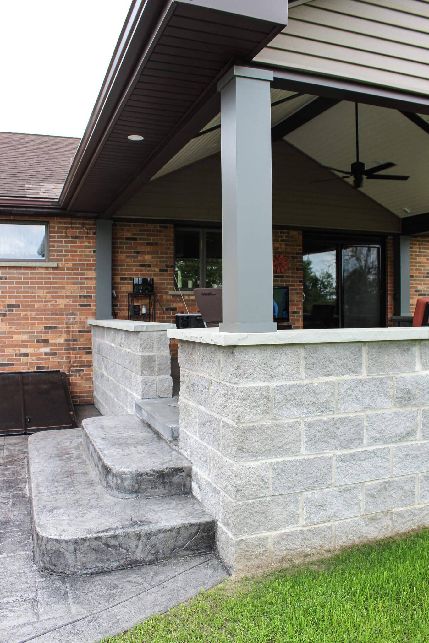 Outdoor Living Addition and Concrete by Ivy Lea Construction