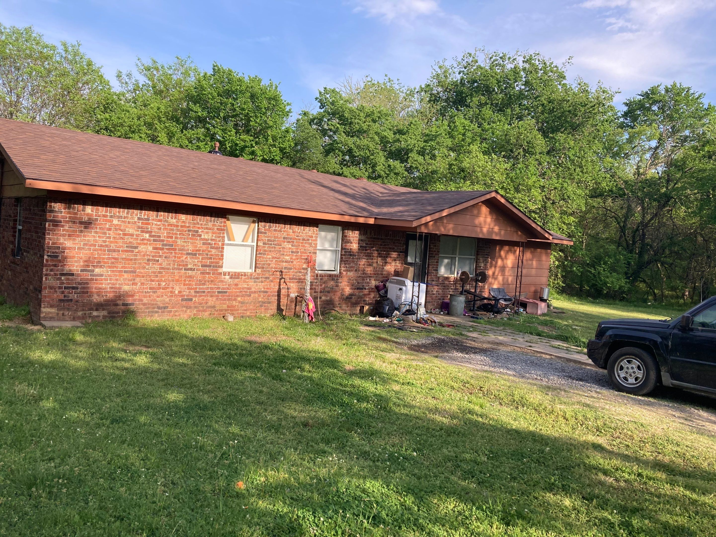 Owens Corning Oakridge Brownwood by In & Out Construction & Remodeling, LLC