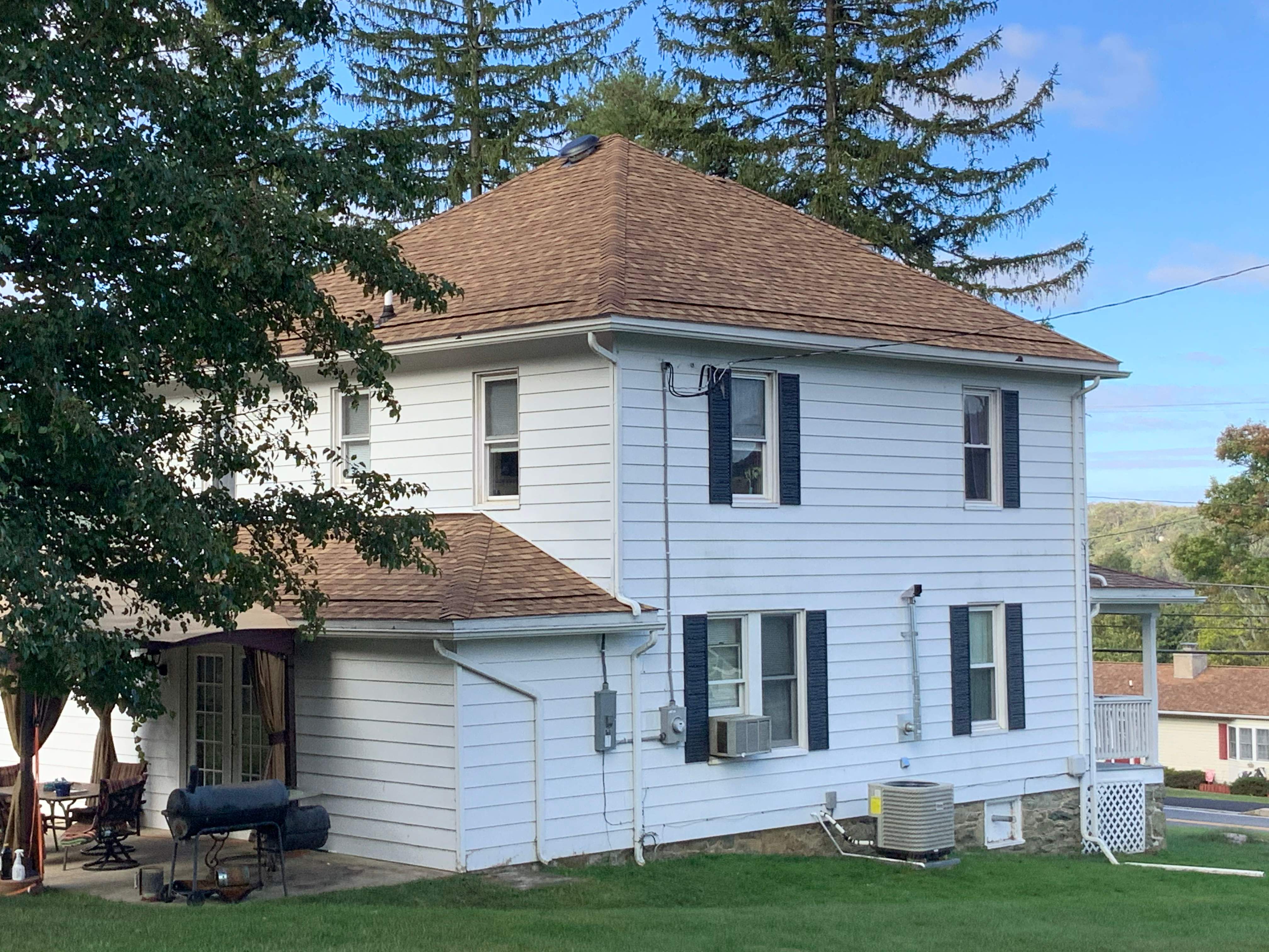 Residential Roofing Installation using Max Def Resawn Shake by Alpha Design Services