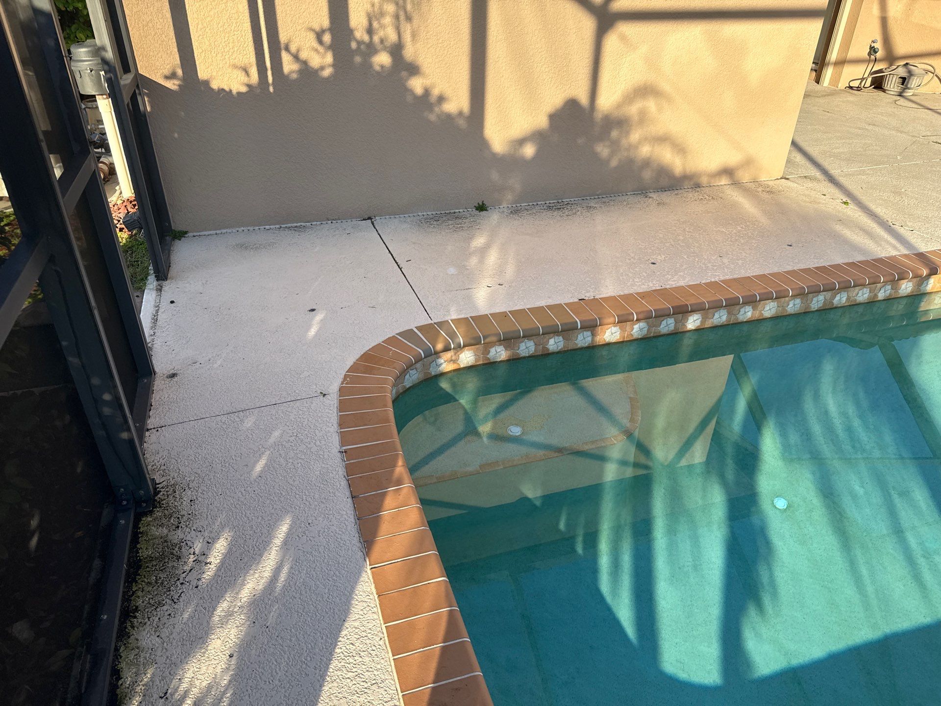 Driveway, Pool Deck & Lanai Cleaning – Heritage Harbour Golf Club, Bradenton, FL by Sunshine AquaWash