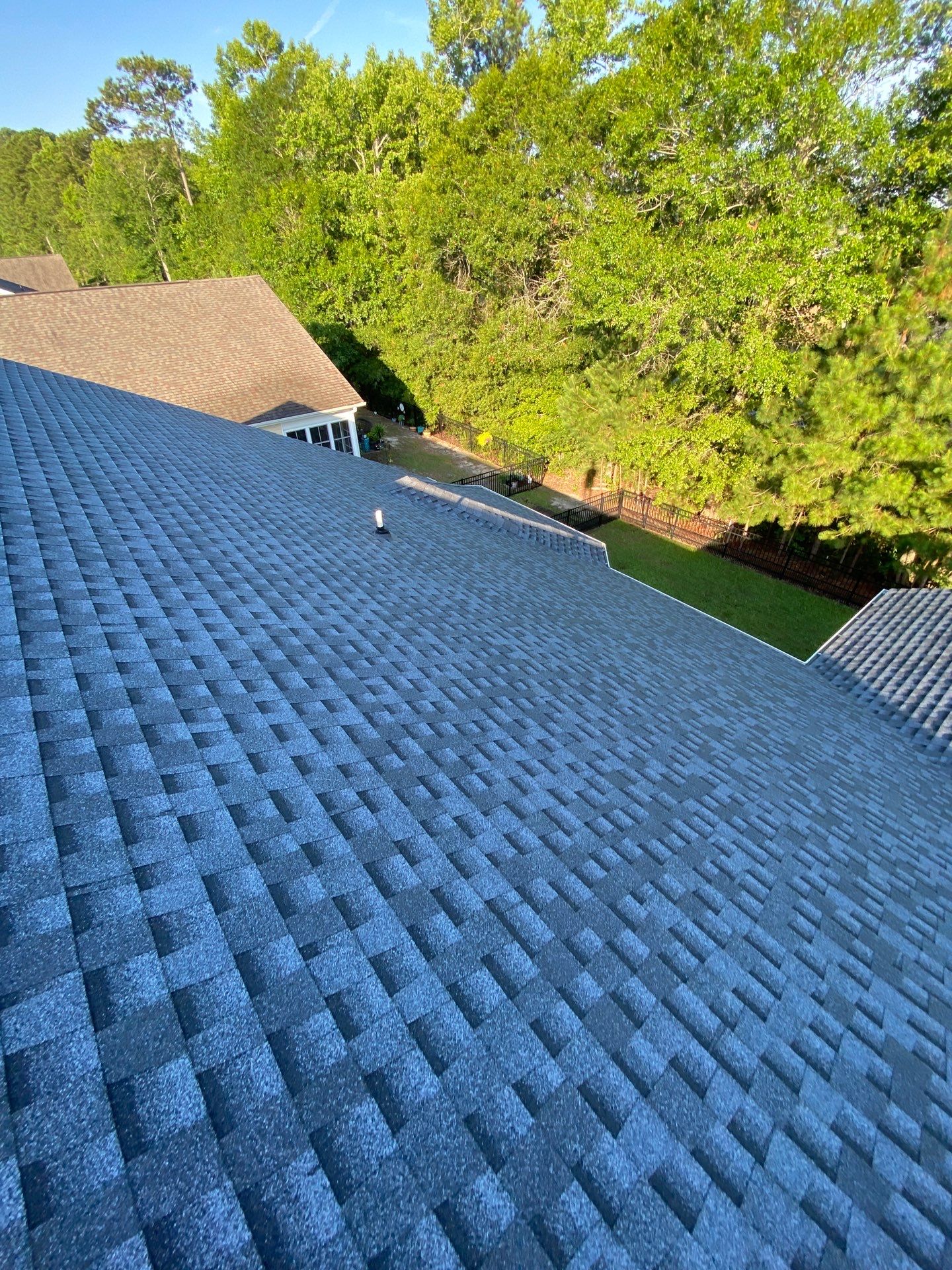 GAF HDZ- Pewter by Linta Roofing