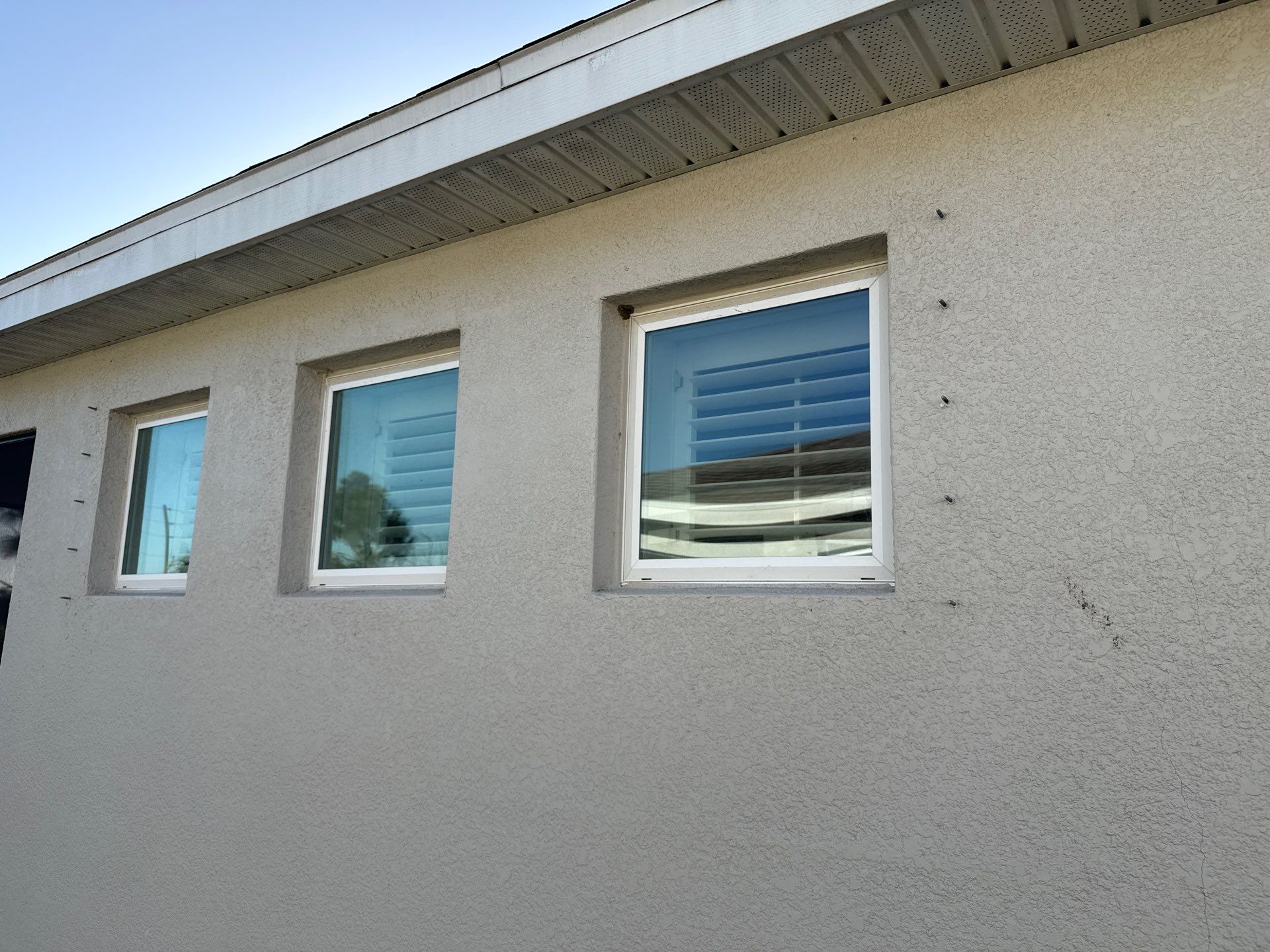 House Wash, Lanai Cleaning & Driveway Washing | Willow Walk Palmetto FL by Sunshine AquaWash