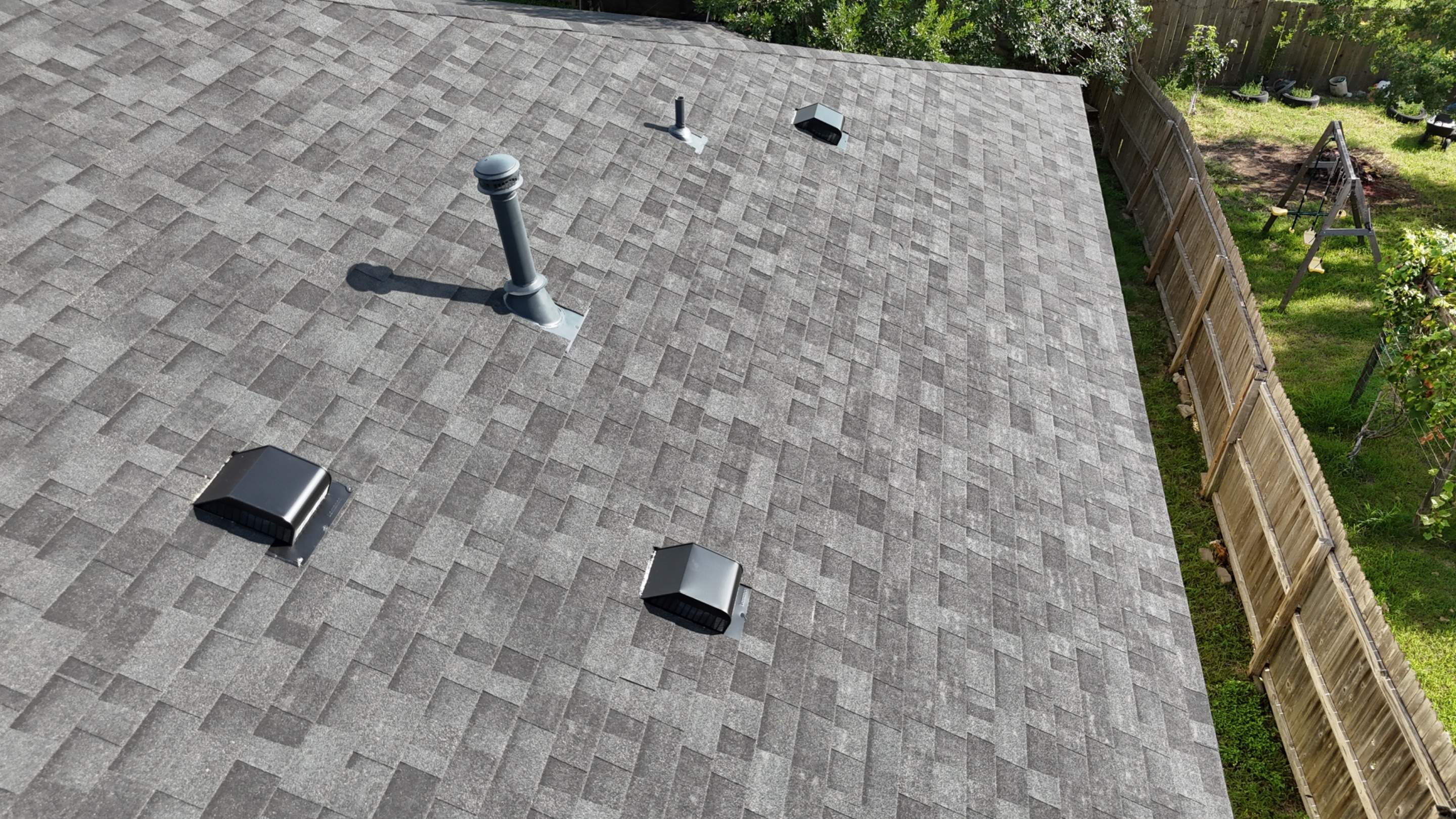 Brilliant Black - Malarkey Highlander by RoofsOnly.com