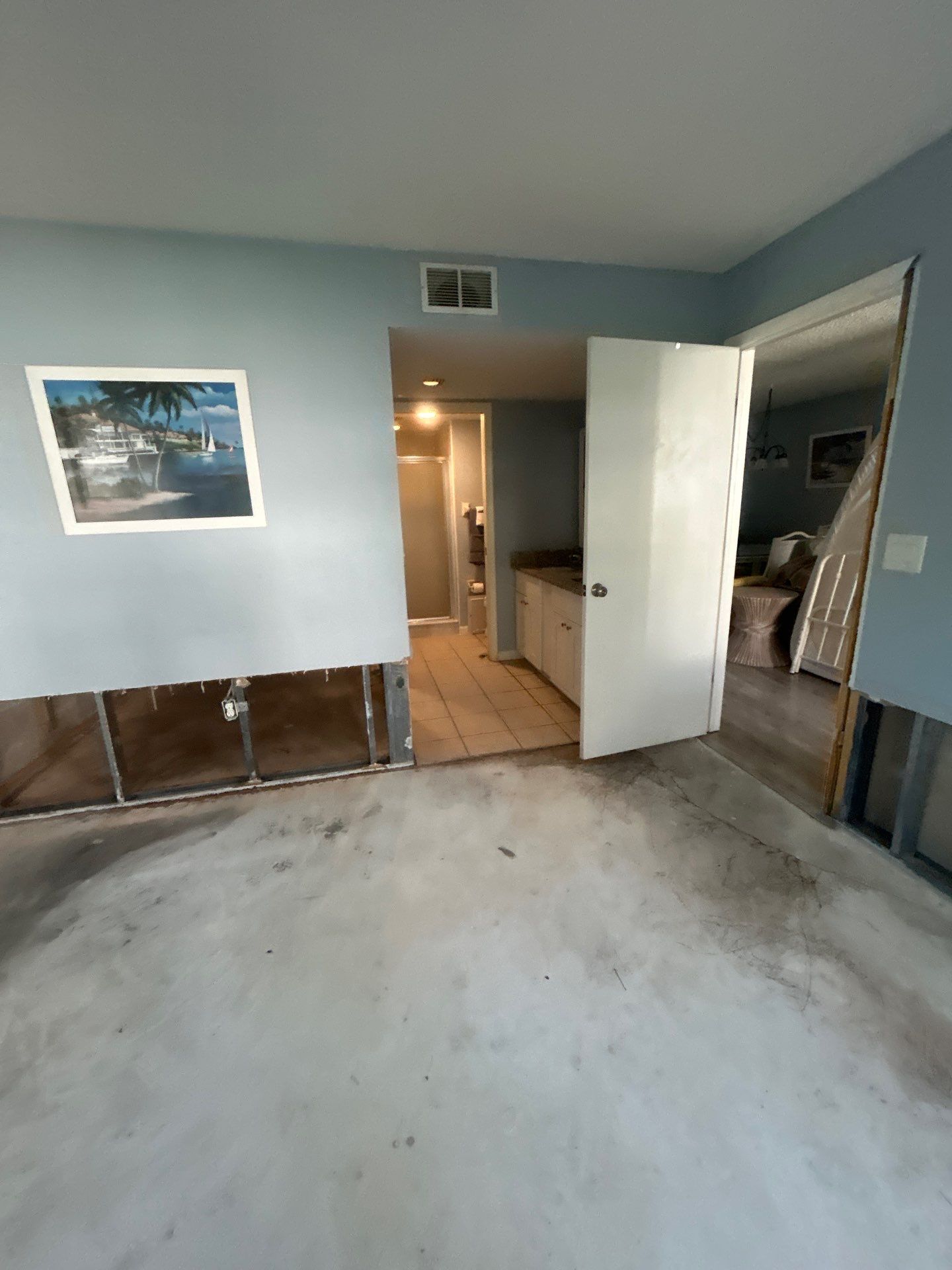 Mold Restoration In Bradenton by Ampm Restoration Services