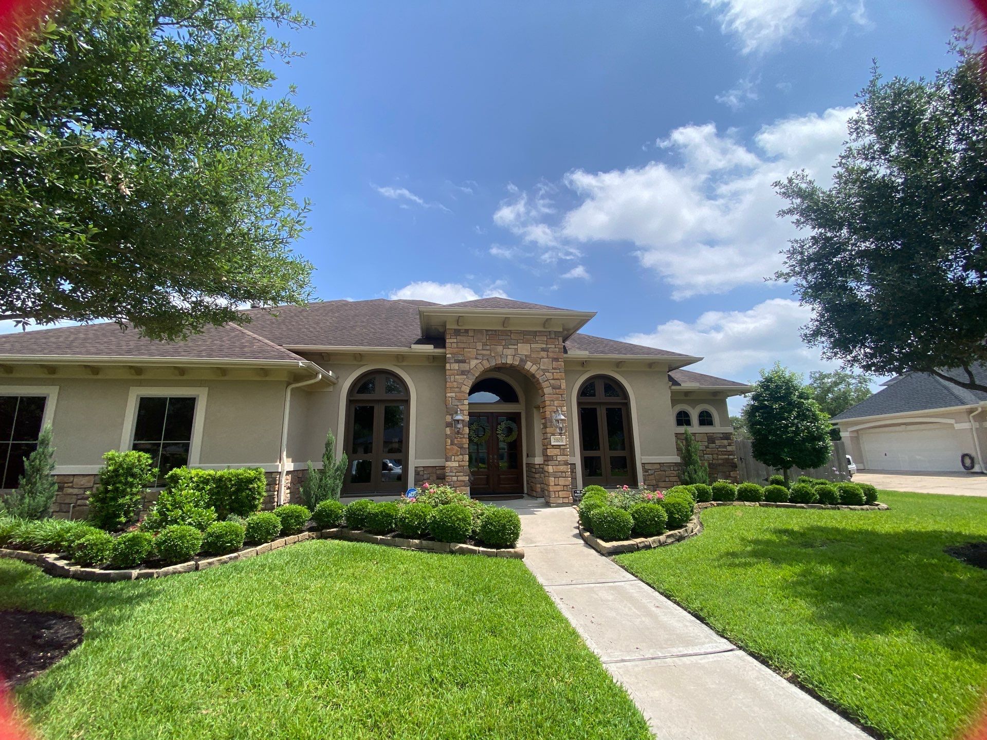 Hail Damage using Owen's Corning Duration (Lifetime) Shingles by Roof Repair Company