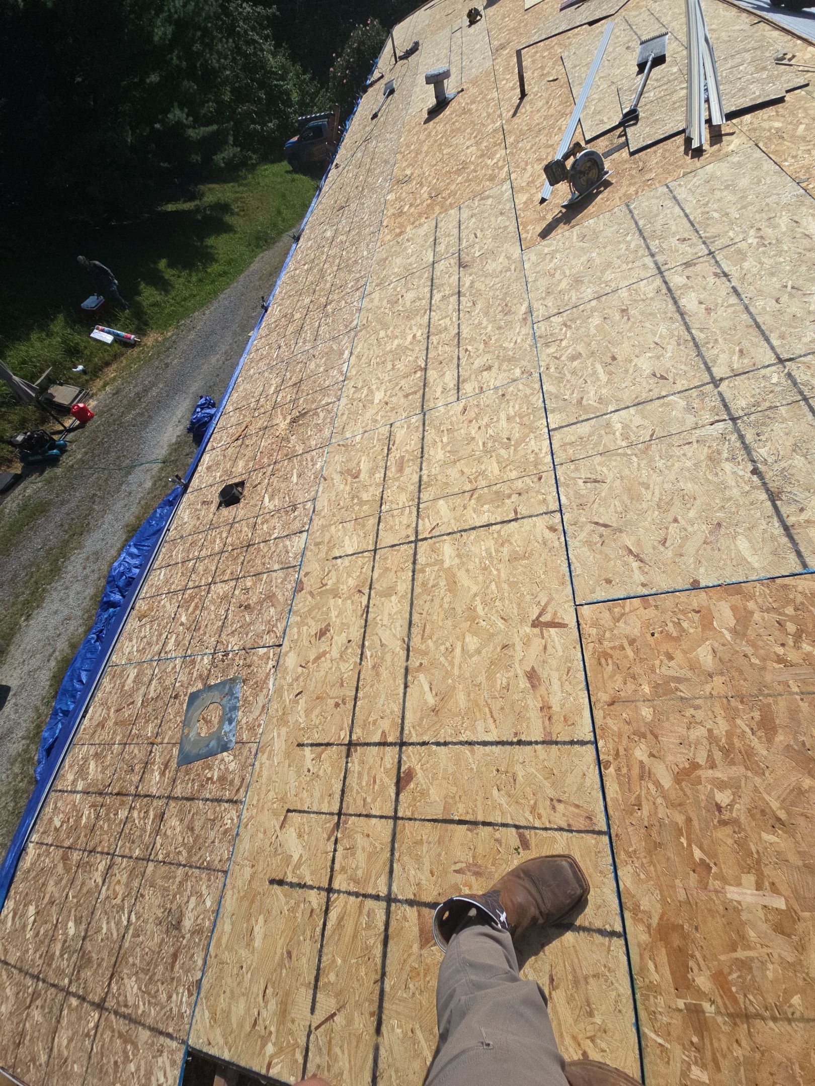 Residential Roofing Installation using GAF Timberline HDZ Fox Hollow Grey by Rainstoppers Roofing