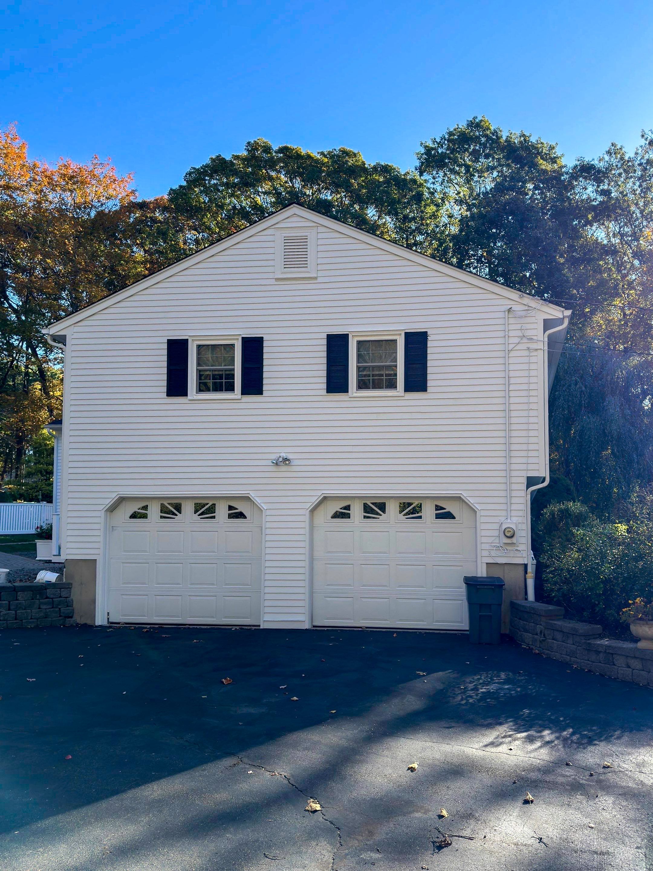 Exterior Painting using Benjamin Moore Aura Exterior by Trendy Walls Inc.