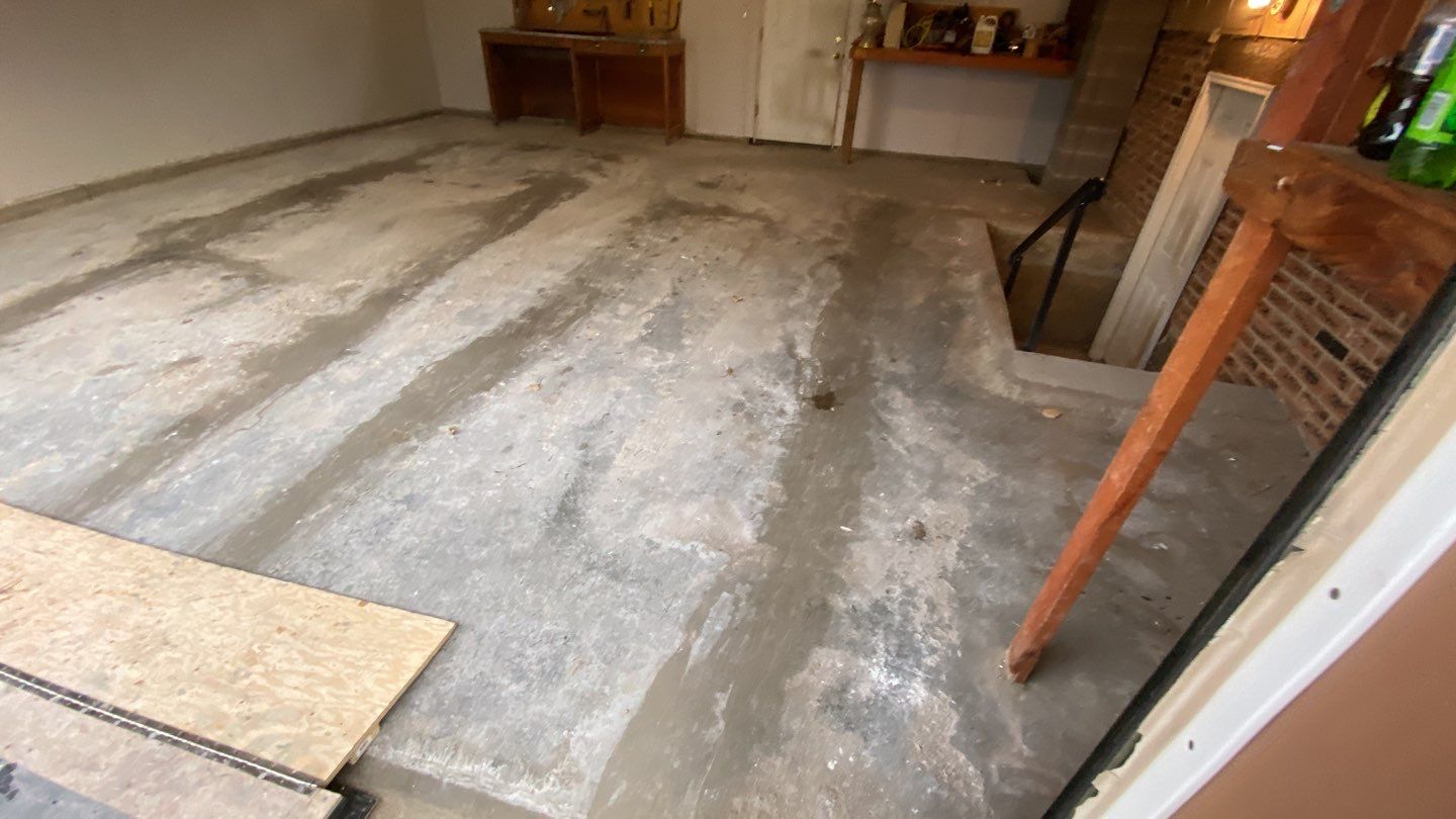 Garage using Mount Everest by Select Painting, Coatings & Garage Cabinets