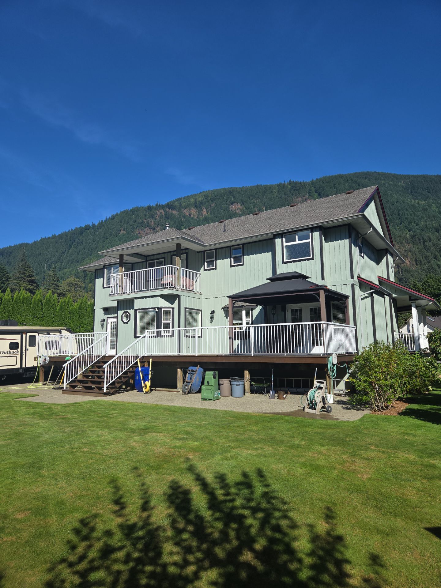 Residential Re-Roof using GAF Timberline HDZ Canadian Driftwood  by Top Notch Roofing Inc