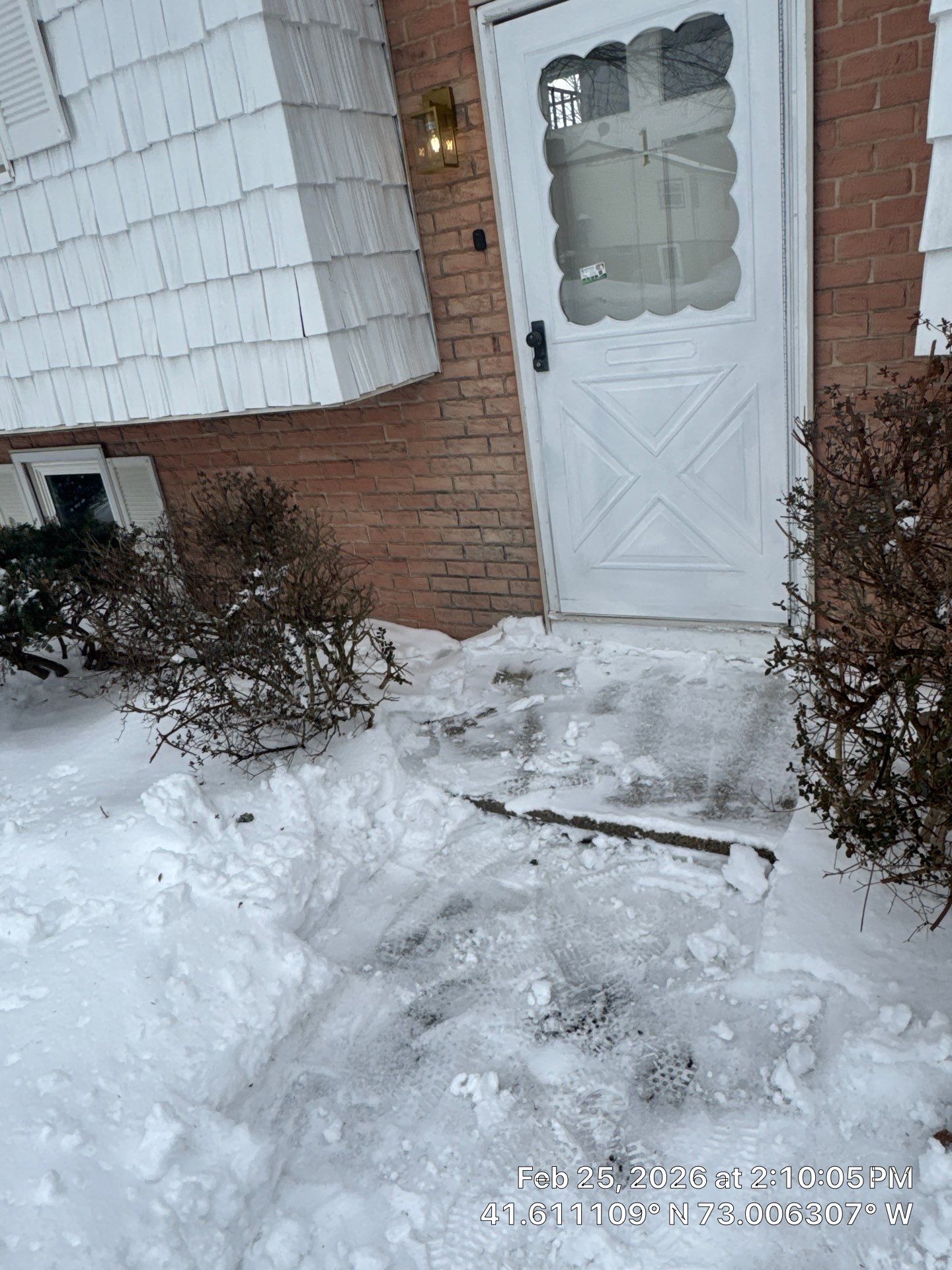 Residential Snow Plowing and Removal Services in Wallingford by Diamond Image LLC