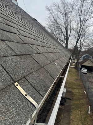 Turtle Shell gutter protection installation in Aurora, IL 60505, photograph 8