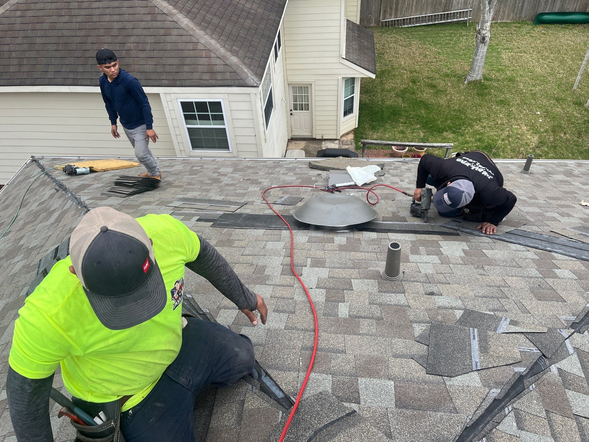 Residential Roofing Installation using Owen's Corning Duration (Lifetime) Shingles by Roof Repair Company