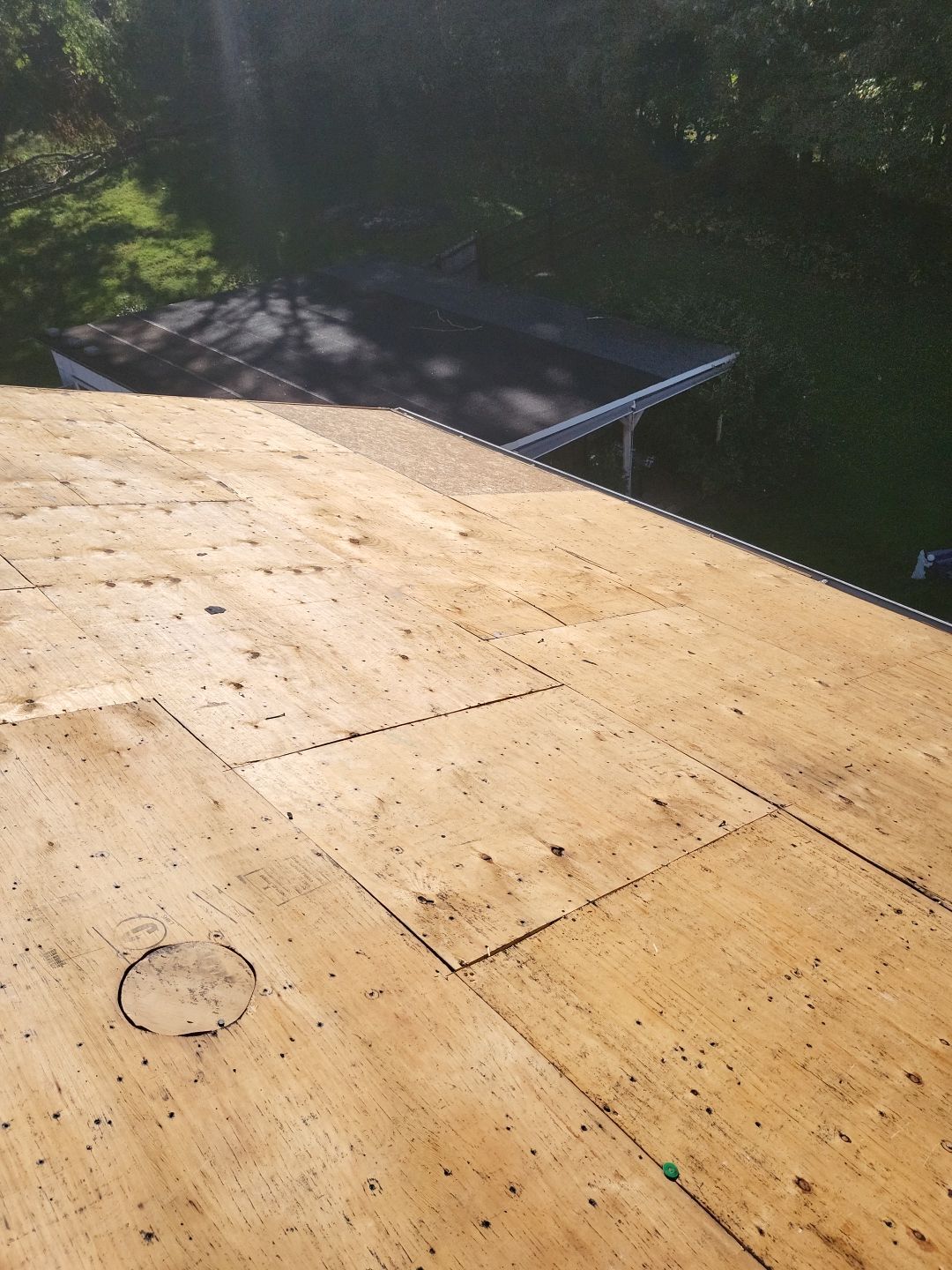ATLAS PINNACLE COLOR: BLACK SHADOW by Eagle Eye Roofing
