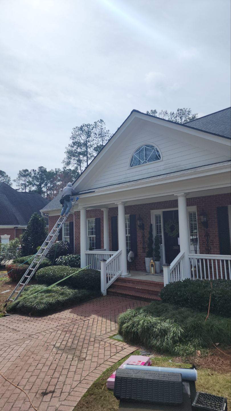 Residential Roofing Installation using Owens Corning® Oakridge Onyx Black by Indigo State Roofing