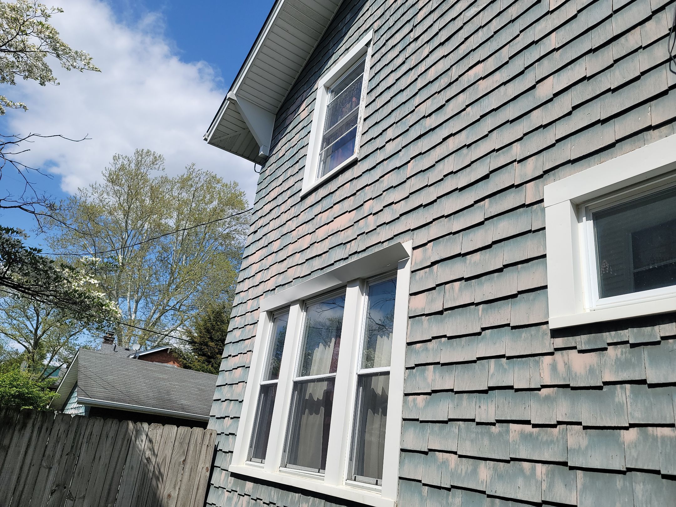 ATLAS PINNACLE COLOR: BURNT HICKORY DRIP EDGE: WHITE by Eagle Eye Roofing