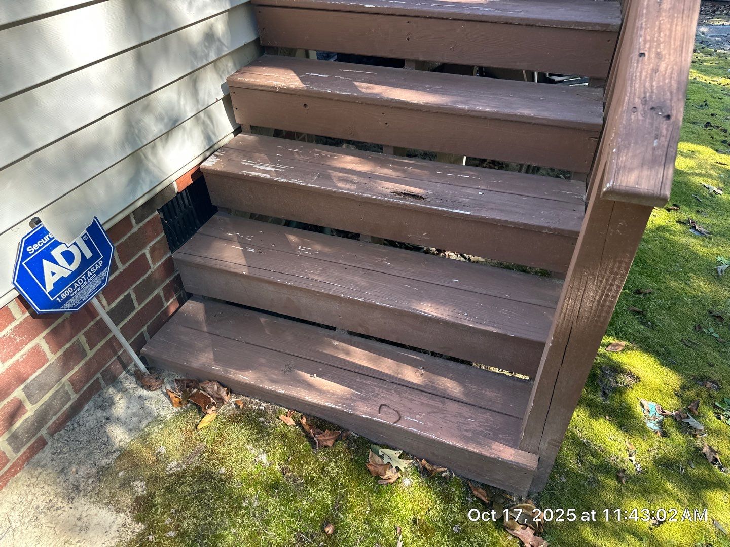 Wood Deck using Wood Stain by DuraSeal